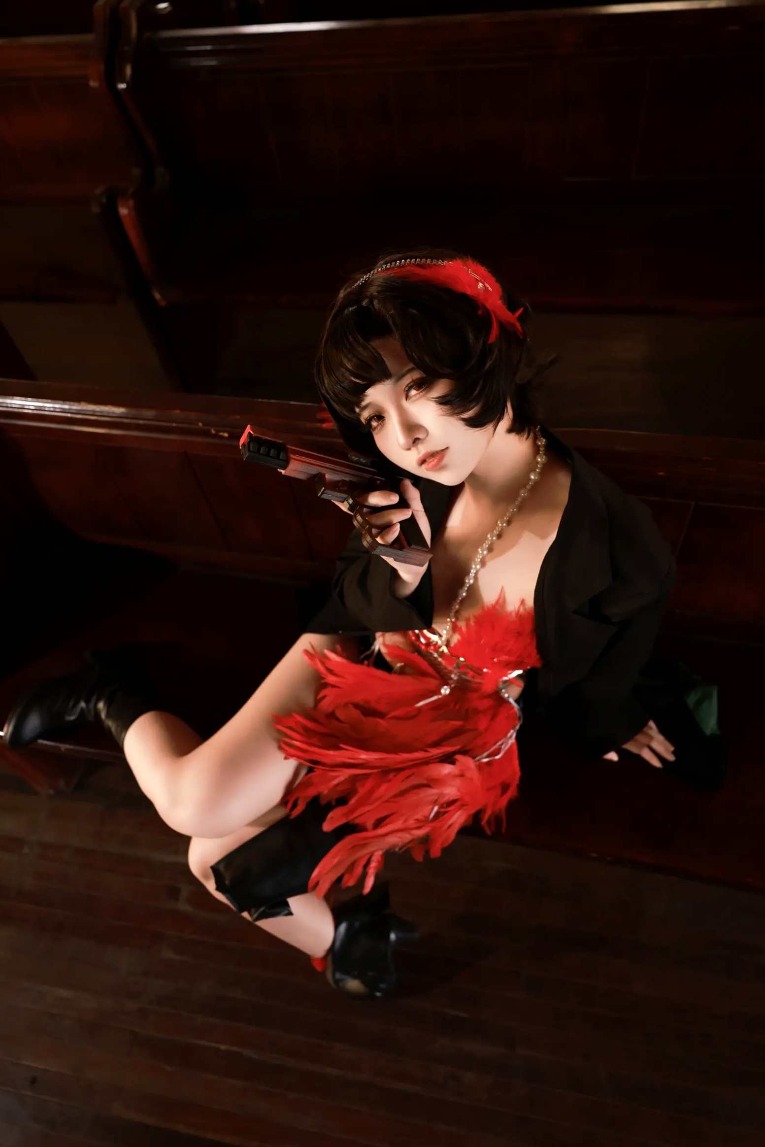 Gallery - G44不会受伤 重返未来1999 斯奈德COS写真 教堂唯美意境大片 [39P]角色扮演冷艳气质私房照 女神私房照_秀色女神 - image 16