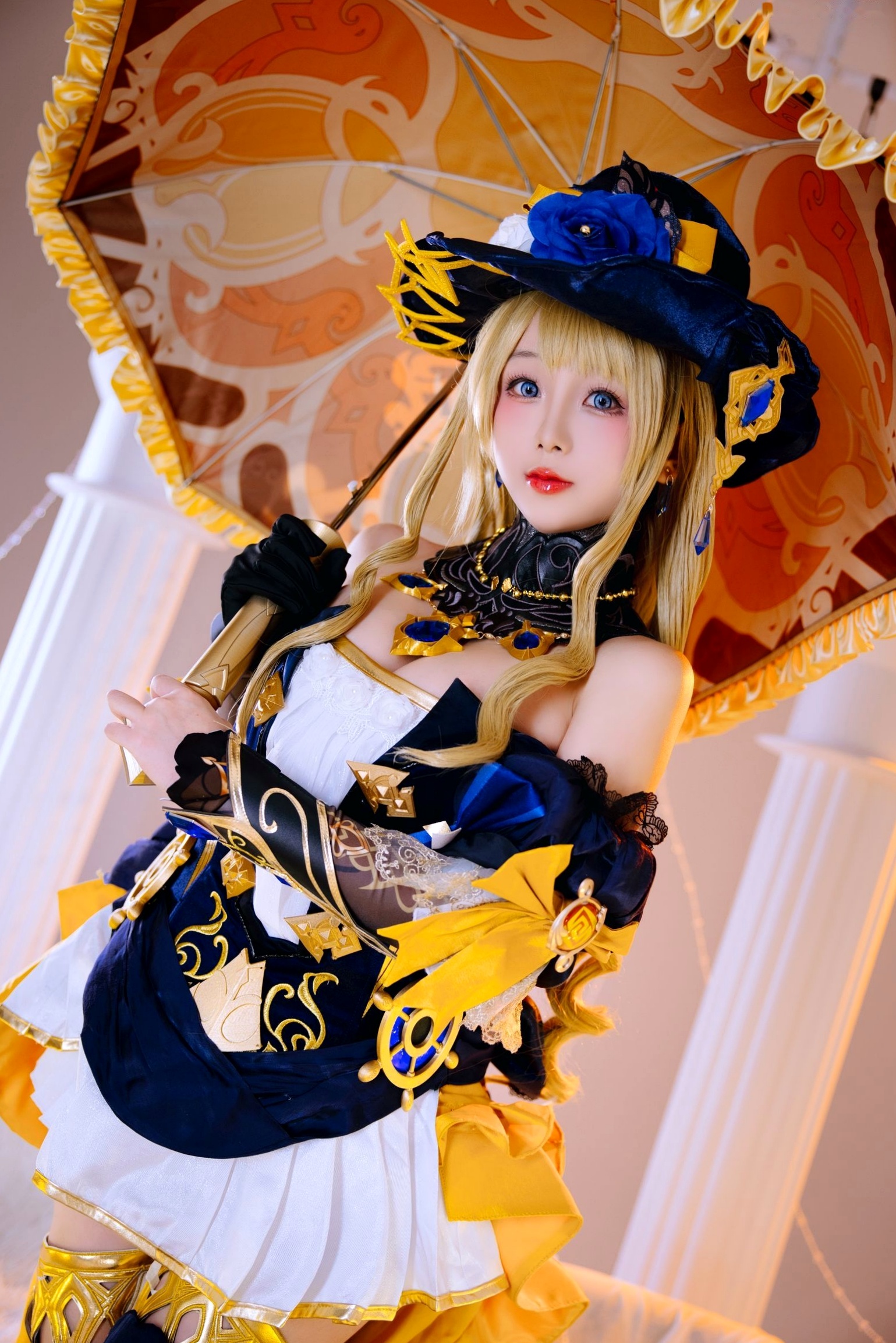 Gallery - 日奈娇《原神》娜维娅Cosplay精品写真，华丽礼服与私房性感视觉盛宴，角色还原与身材福利完美结合角色扮演童颜巨乳诱惑性感私房照 女神私房照_秀色女神 - image 1