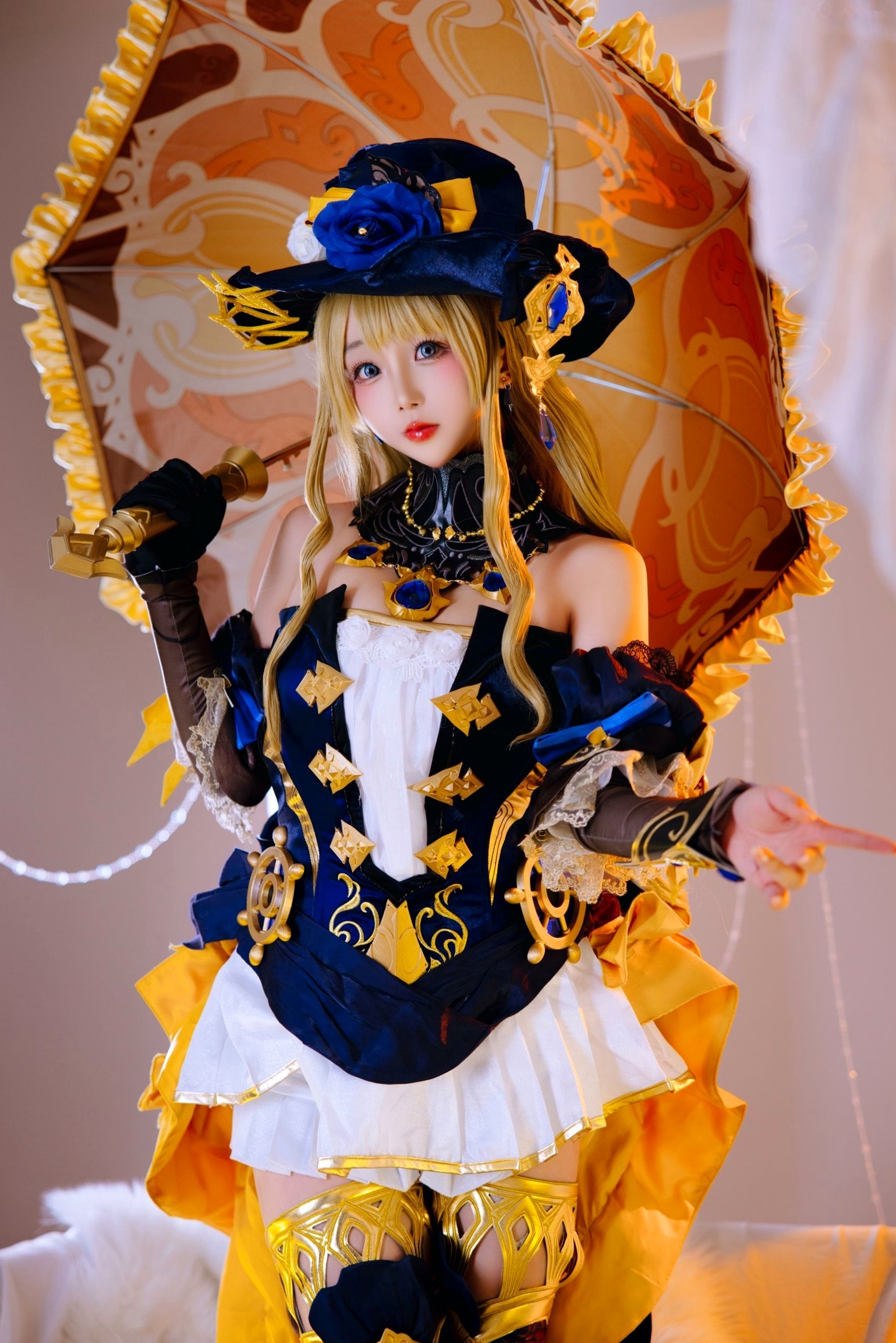 Gallery - 日奈娇《原神》娜维娅Cosplay精品写真，华丽礼服与私房性感视觉盛宴，角色还原与身材福利完美结合角色扮演童颜巨乳诱惑性感私房照 女神私房照_秀色女神 - image 3