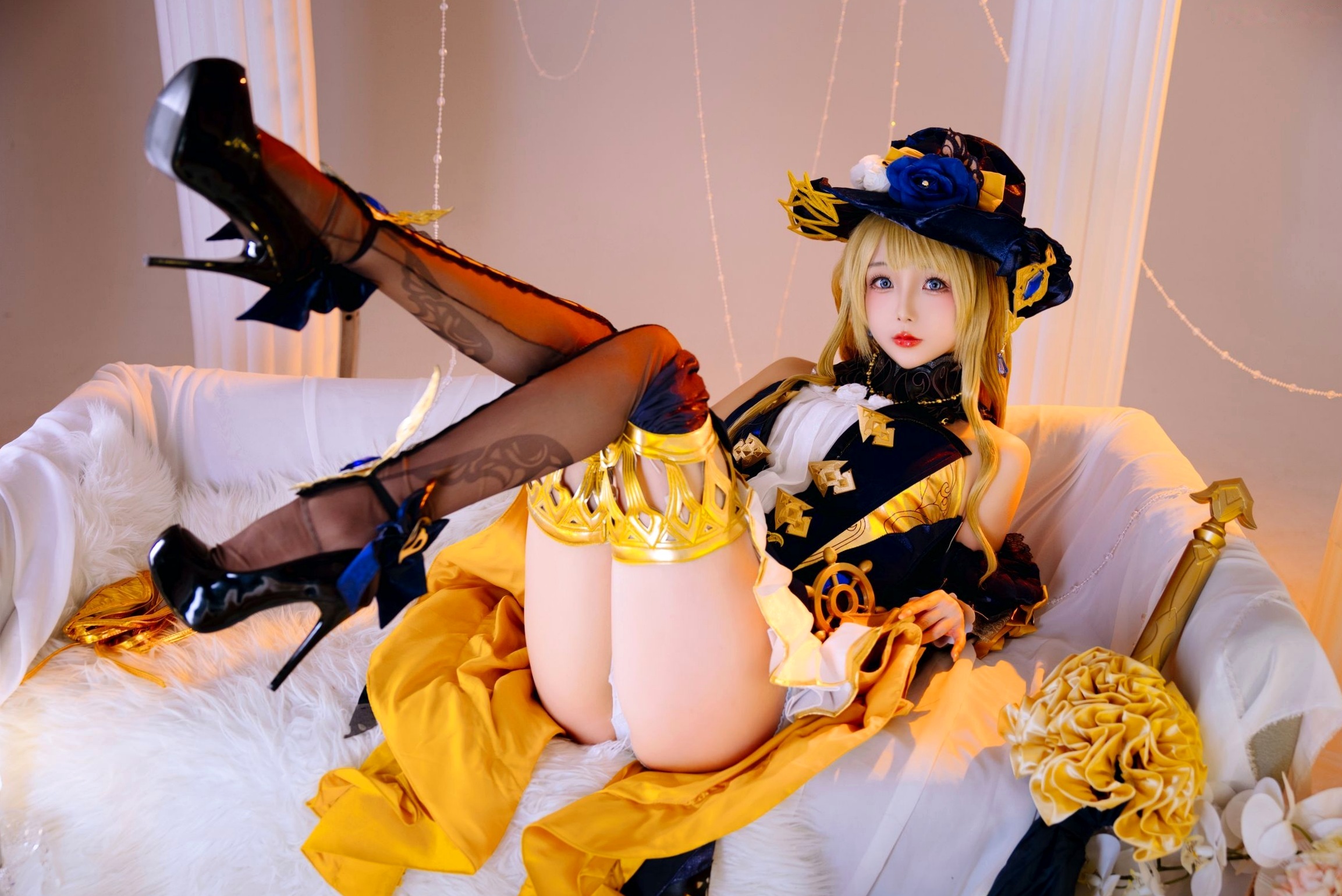 Gallery - 日奈娇《原神》娜维娅Cosplay精品写真，华丽礼服与私房性感视觉盛宴，角色还原与身材福利完美结合角色扮演童颜巨乳诱惑性感私房照 女神私房照_秀色女神 - image 14