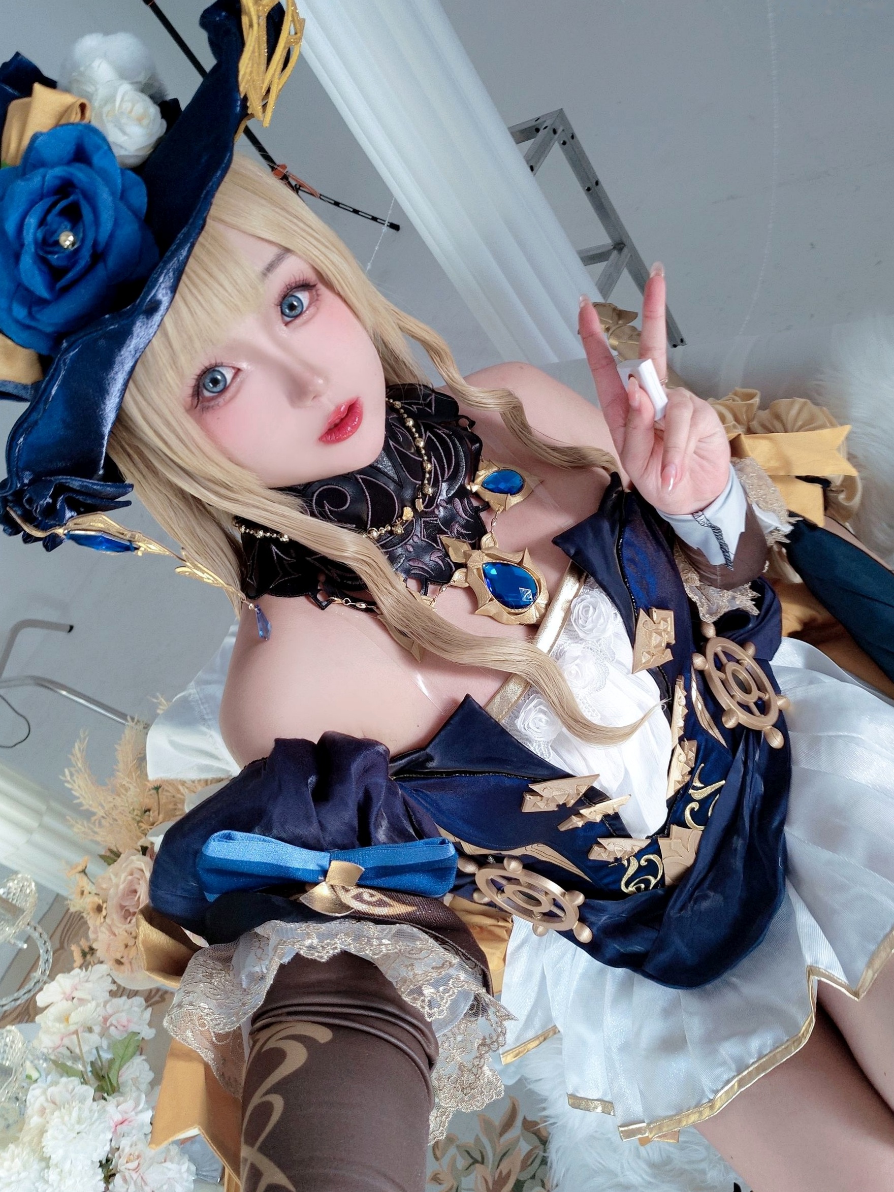 Gallery - 日奈娇《原神》娜维娅Cosplay精品写真，华丽礼服与私房性感视觉盛宴，角色还原与身材福利完美结合角色扮演童颜巨乳诱惑性感私房照 女神私房照_秀色女神 - image 63