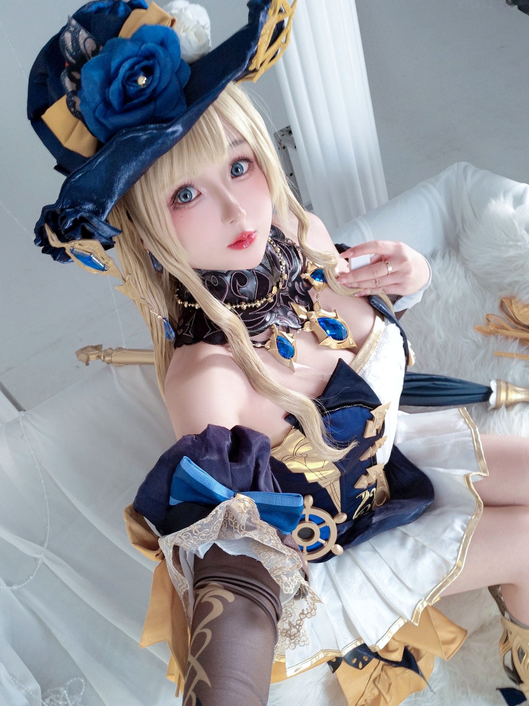 Gallery - 日奈娇《原神》娜维娅Cosplay精品写真，华丽礼服与私房性感视觉盛宴，角色还原与身材福利完美结合角色扮演童颜巨乳诱惑性感私房照 女神私房照_秀色女神 - image 64