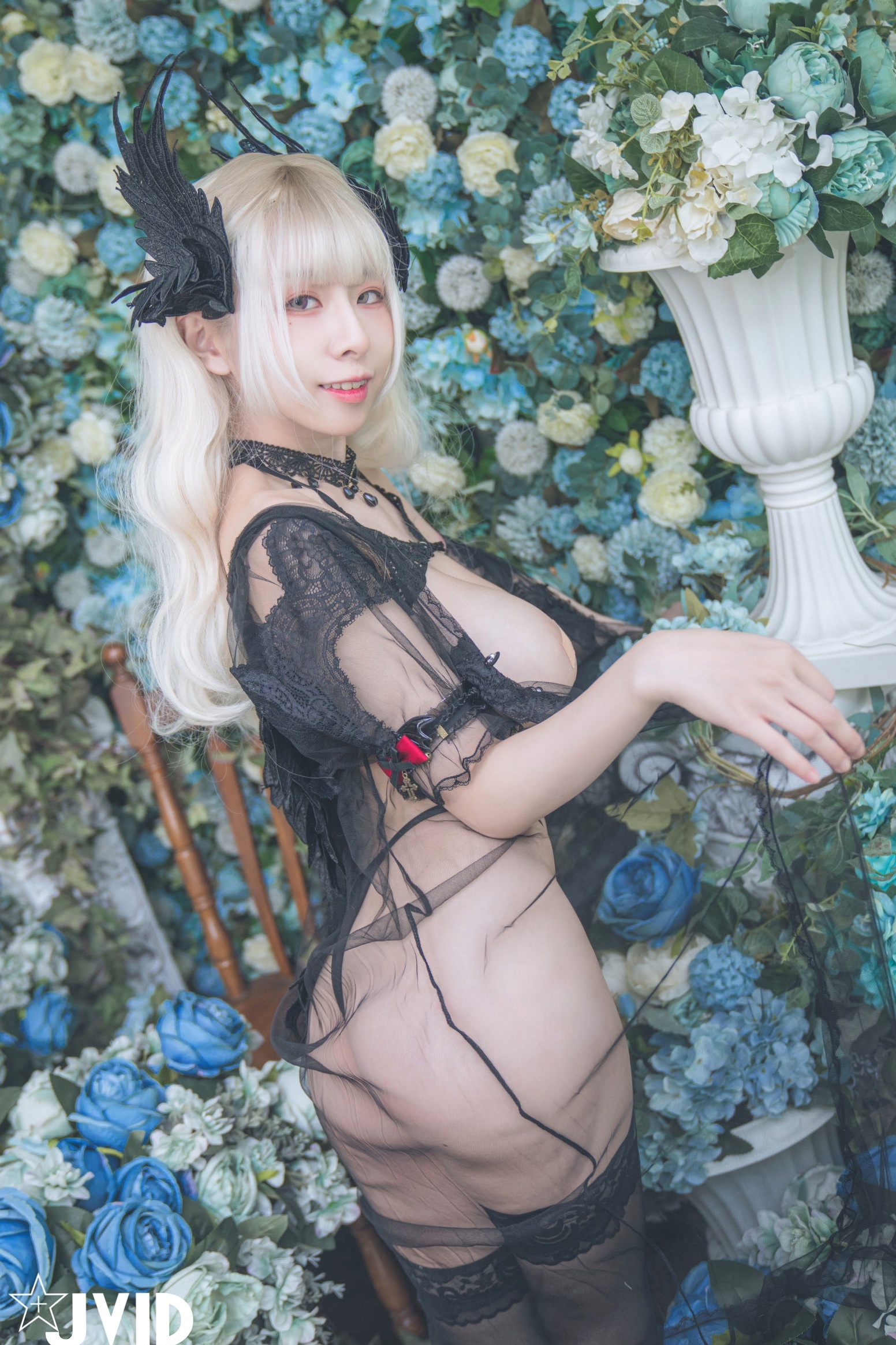 Gallery - JVID黎菲儿与艾妃万圣节系列写真：暗黑哥特风蕾丝内衣，黑丝诱惑与美乳胴体，万圣之夜致命挑逗大尺度演绎性感诱惑黑丝大尺度JVID 女神私房照_秀色女神 - image 44
