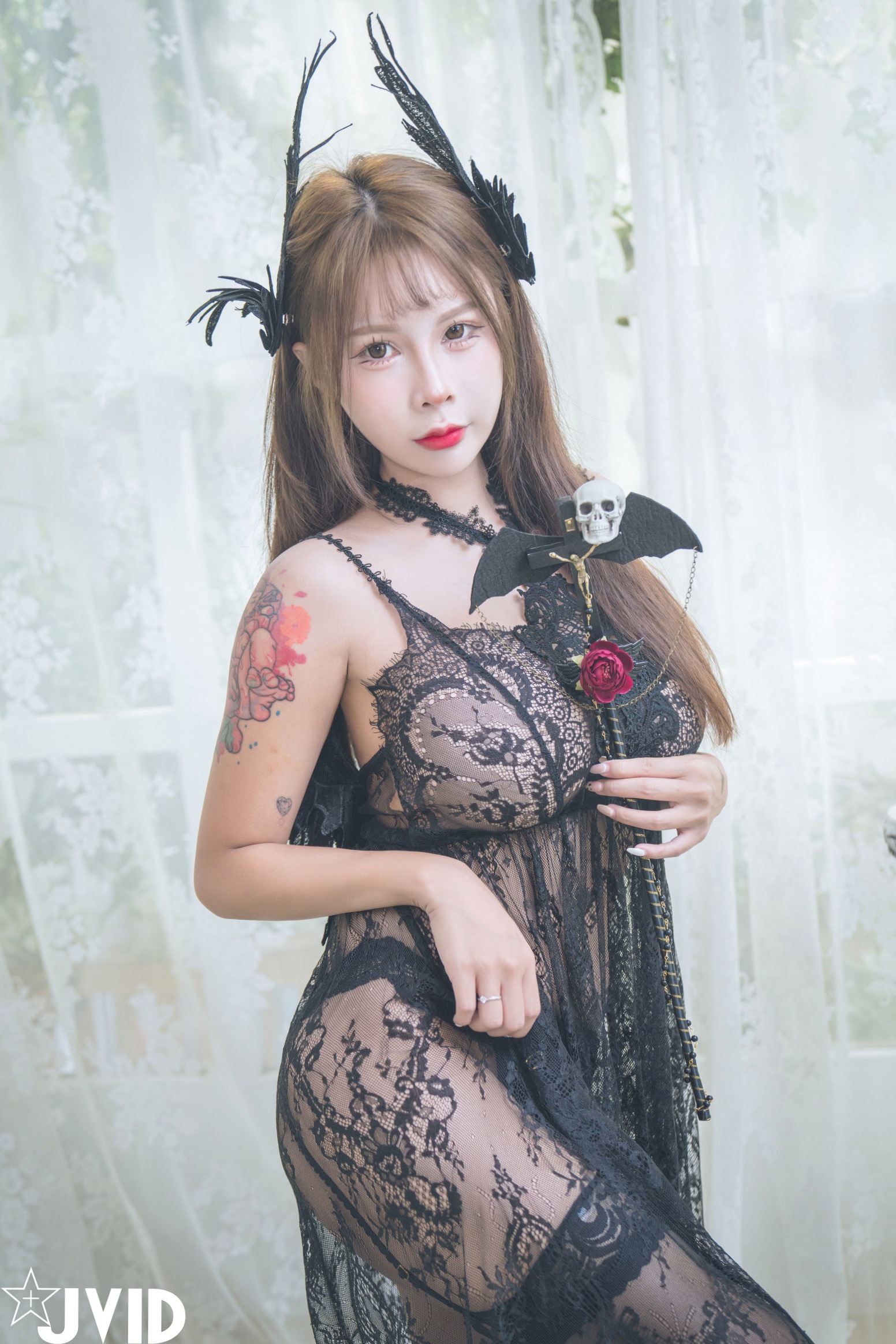 Gallery - JVID黎菲儿与艾妃万圣节系列写真：暗黑哥特风蕾丝内衣，黑丝诱惑与美乳胴体，万圣之夜致命挑逗大尺度演绎性感诱惑黑丝大尺度JVID 女神私房照_秀色女神 - image 62
