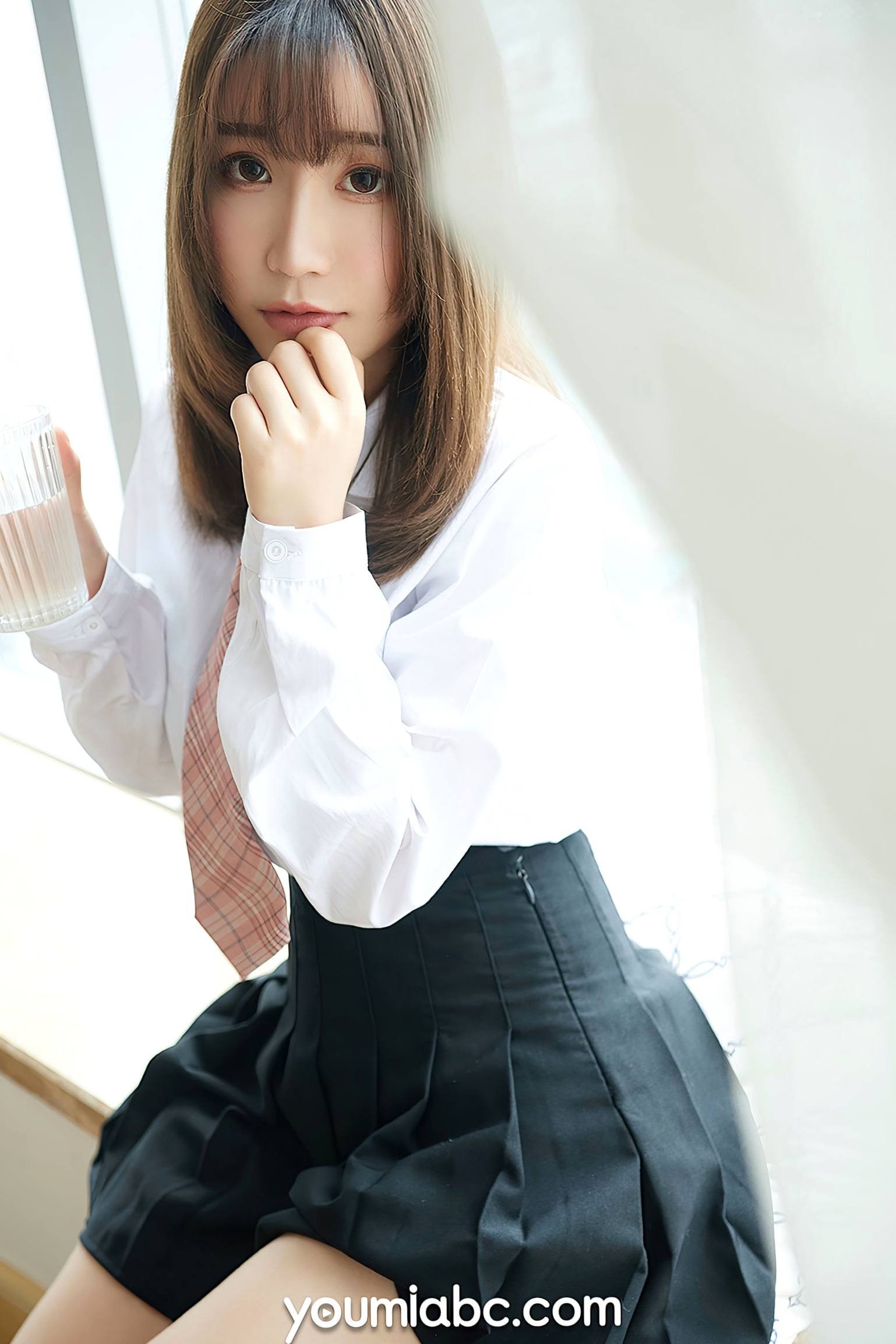 Gallery - YouMi尤蜜：绯月樱Cherry私房写真，清纯学生妹制服诱惑，极致美腿与白嫩肌肤，无圣光尺度大，尽显灵动撩人风采尤蜜荟 - Chiness Model 制服校服诱惑白嫩性感 女神私房照_秀色女神 - image 17