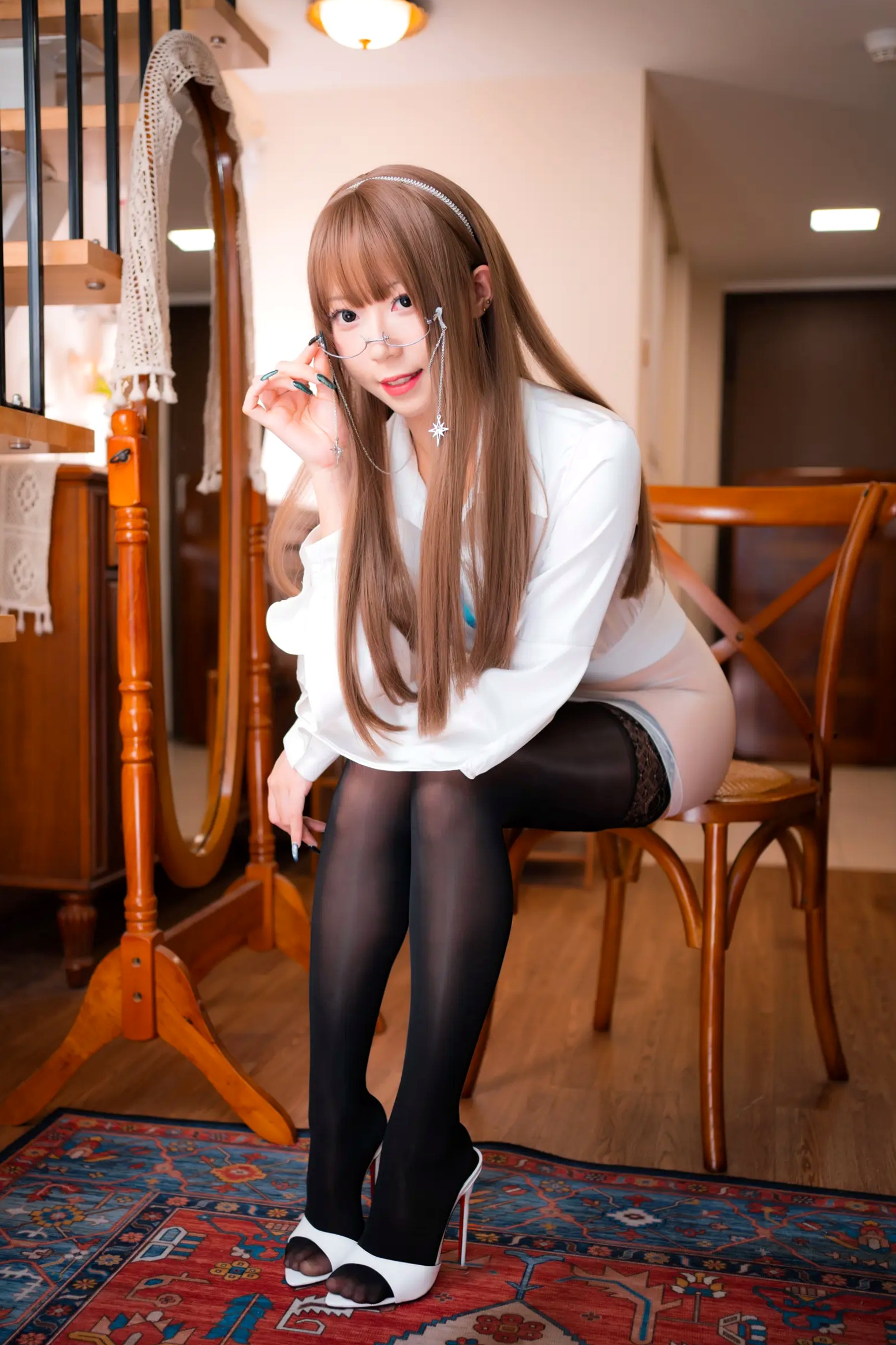 Gallery - Money冷冷透明OL眼镜娘私房写真，职场制服诱惑黑丝长腿[58P]性感制服诱惑黑丝私房照 女神私房照_秀色女神 - image 31