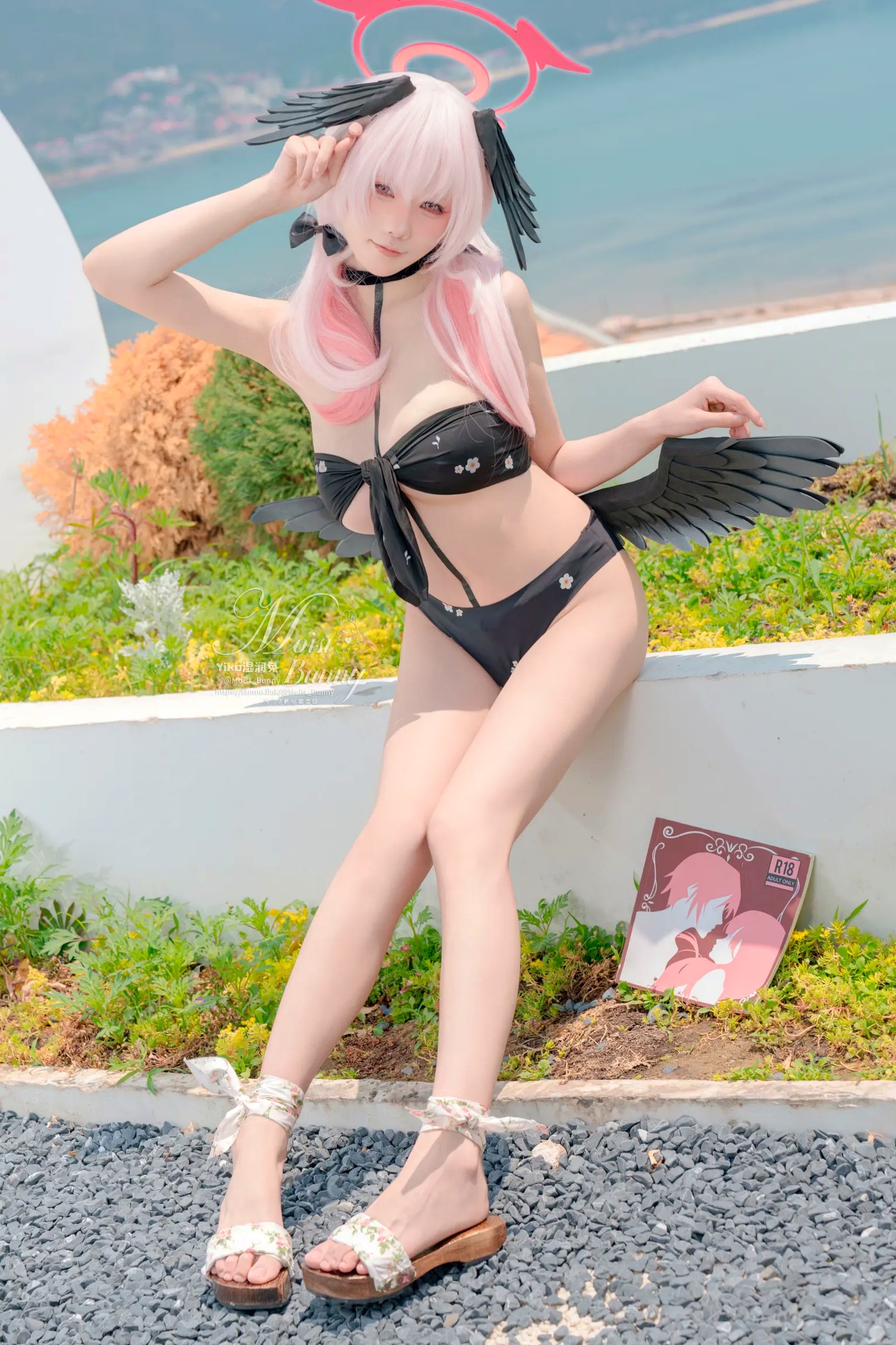 Gallery - 咬一口兔娘 - 下江小春 泳装COSPLAY，清纯治愈系天使在泳池边，极致诱惑的二次元角色扮演大尺度私房照 [95P]角色扮演萌系治愈系泳池私房照 女神私房照_秀色女神 - image 22