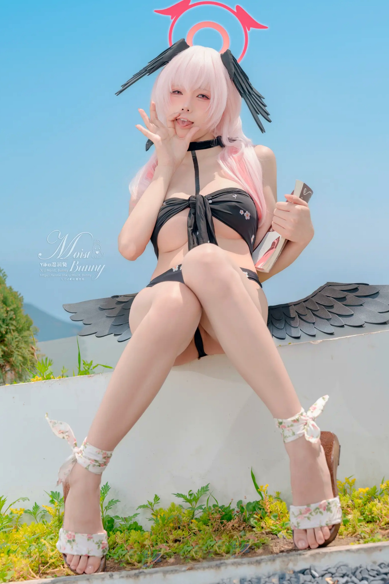 Gallery - 咬一口兔娘 - 下江小春 泳装COSPLAY，清纯治愈系天使在泳池边，极致诱惑的二次元角色扮演大尺度私房照 [95P]角色扮演萌系治愈系泳池私房照 女神私房照_秀色女神 - image 24