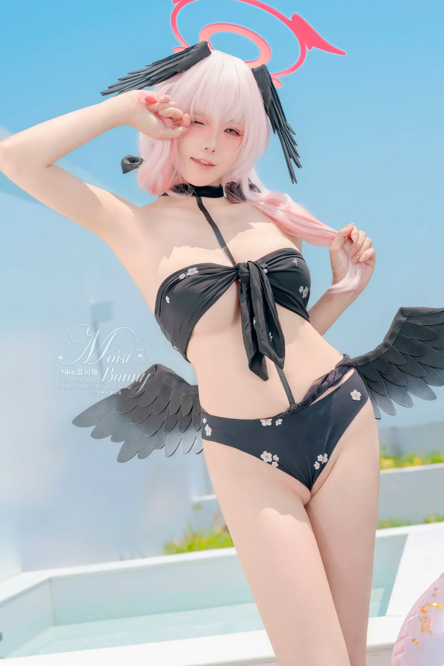 Gallery - 咬一口兔娘 - 下江小春 泳装COSPLAY，清纯治愈系天使在泳池边，极致诱惑的二次元角色扮演大尺度私房照 [95P]角色扮演萌系治愈系泳池私房照 女神私房照_秀色女神 - image 33