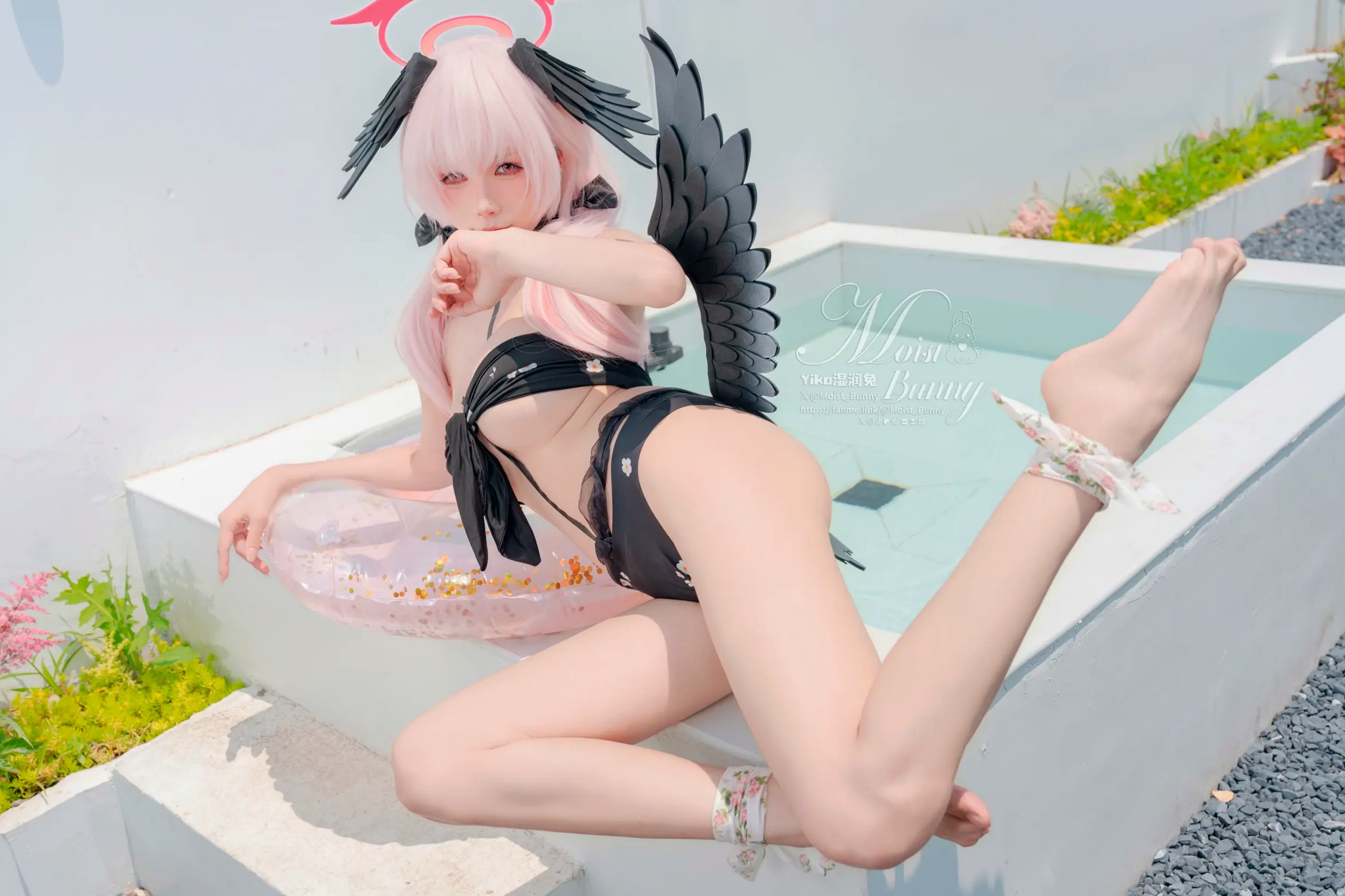 Gallery - 咬一口兔娘 - 下江小春 泳装COSPLAY，清纯治愈系天使在泳池边，极致诱惑的二次元角色扮演大尺度私房照 [95P]角色扮演萌系治愈系泳池私房照 女神私房照_秀色女神 - image 35