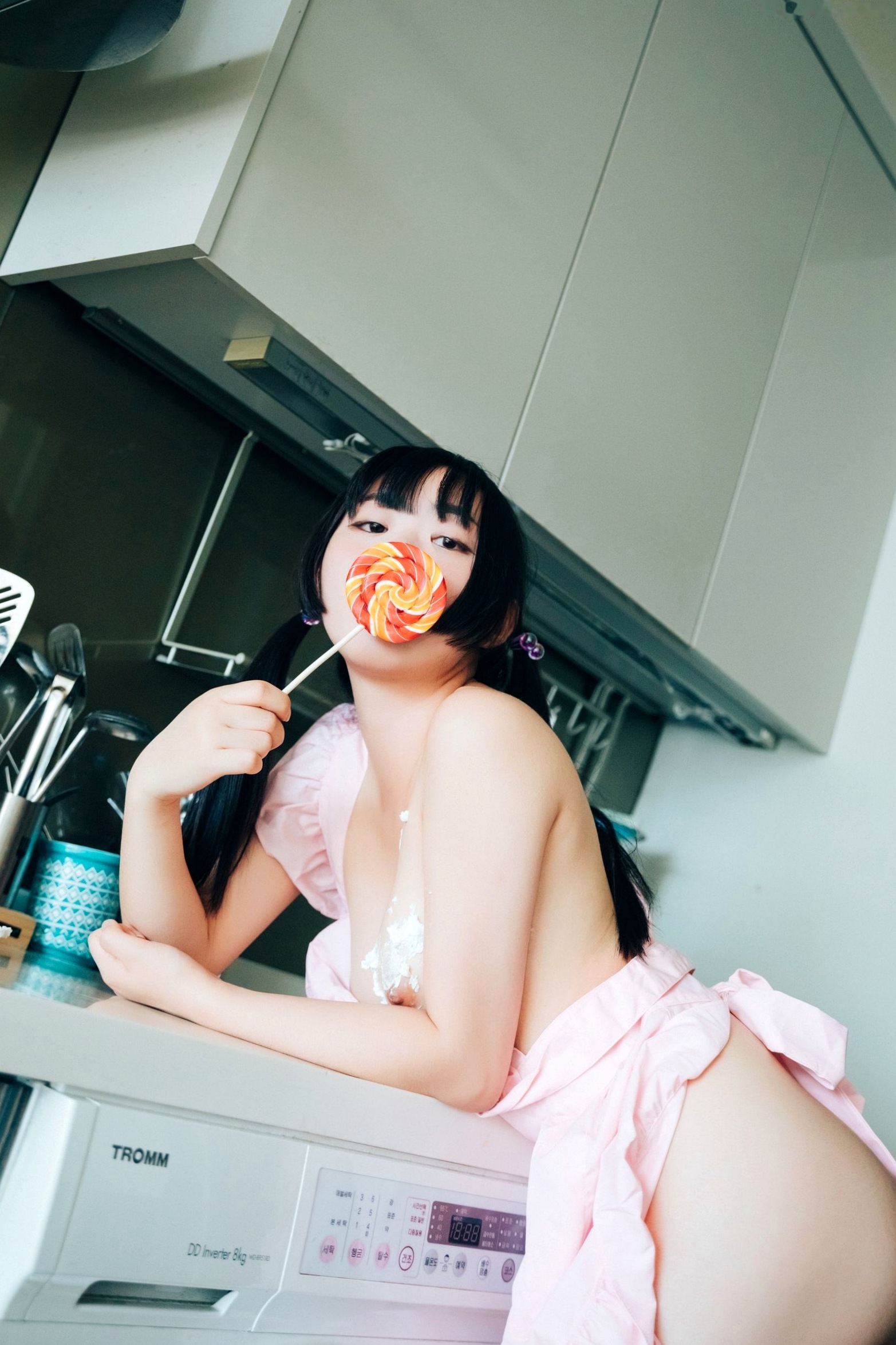Gallery - 韩国美女Min-Min私房写真：蕾丝眼罩居家诱惑，浴室与甜美派对的多面魅力《品尝我吧-Taste-Me-Loozy》性感诱惑私房照韩国家居 女神私房照_秀色女神 - image 31