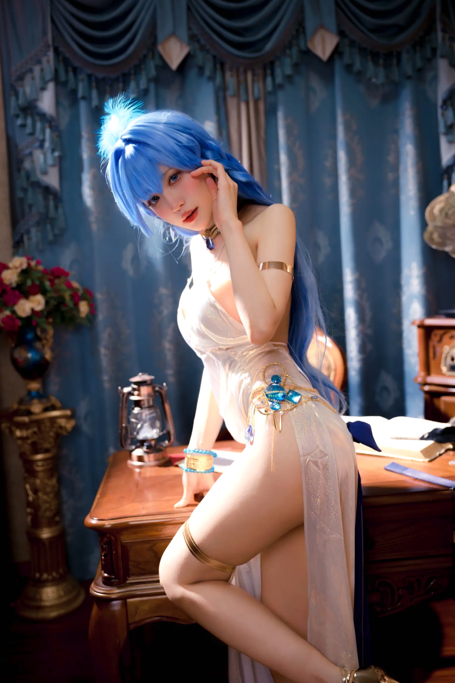 Gallery - Shika小鹿鹿 - 胜利女神海伦Cosplay，蓝色长发冷艳高雅，身着高叉礼服性感妩媚，私房写真大尺度呈现角色扮演冷艳性感诱惑女神 女神私房照_秀色女神 - image 20