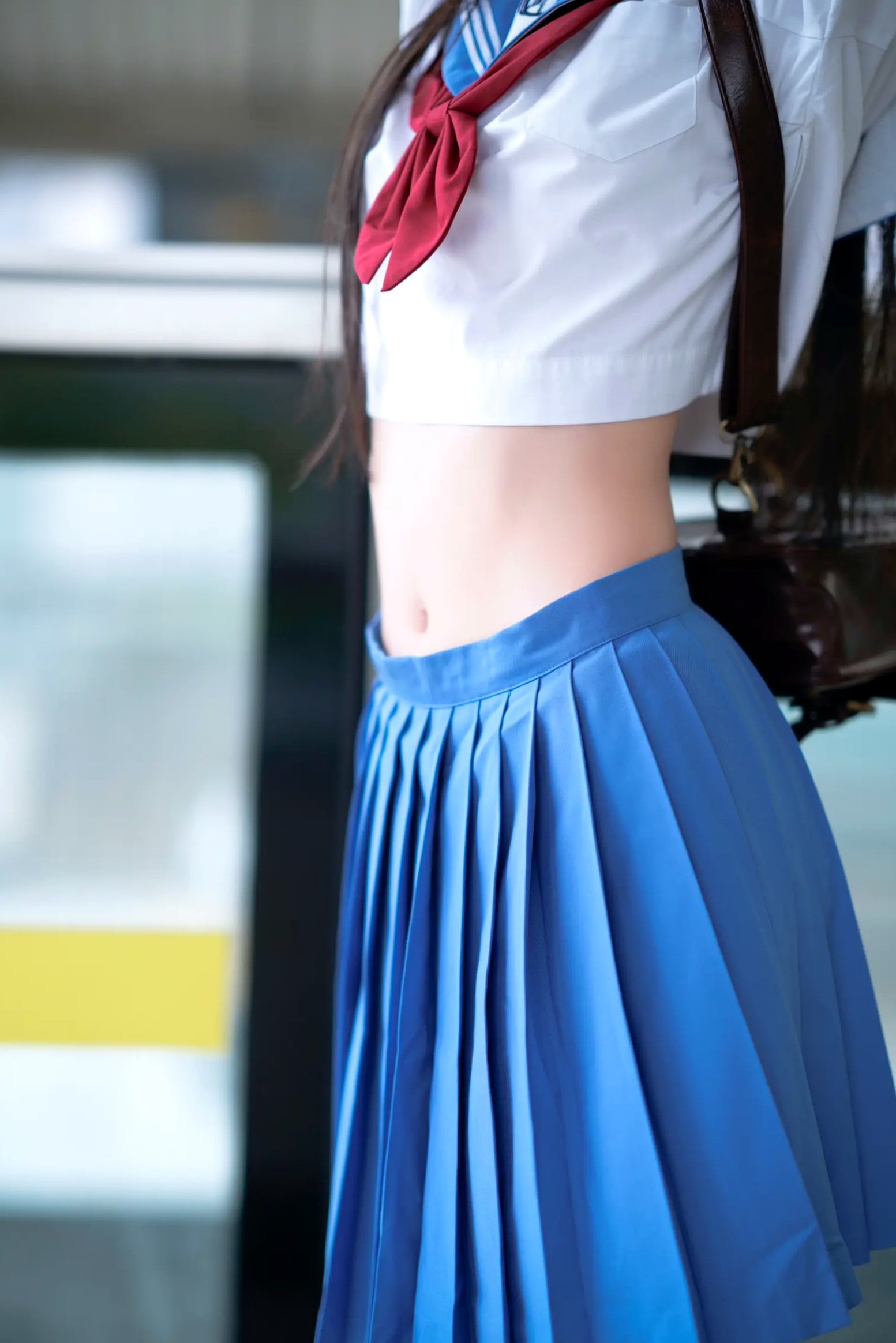Gallery - 桜桃喵 - 地铁JK水手服校服少女，清纯可爱校园风写真，都市地铁里的青春初恋感 [33P]校服制服清纯萌系街拍 女神私房照_秀色女神 - image 8