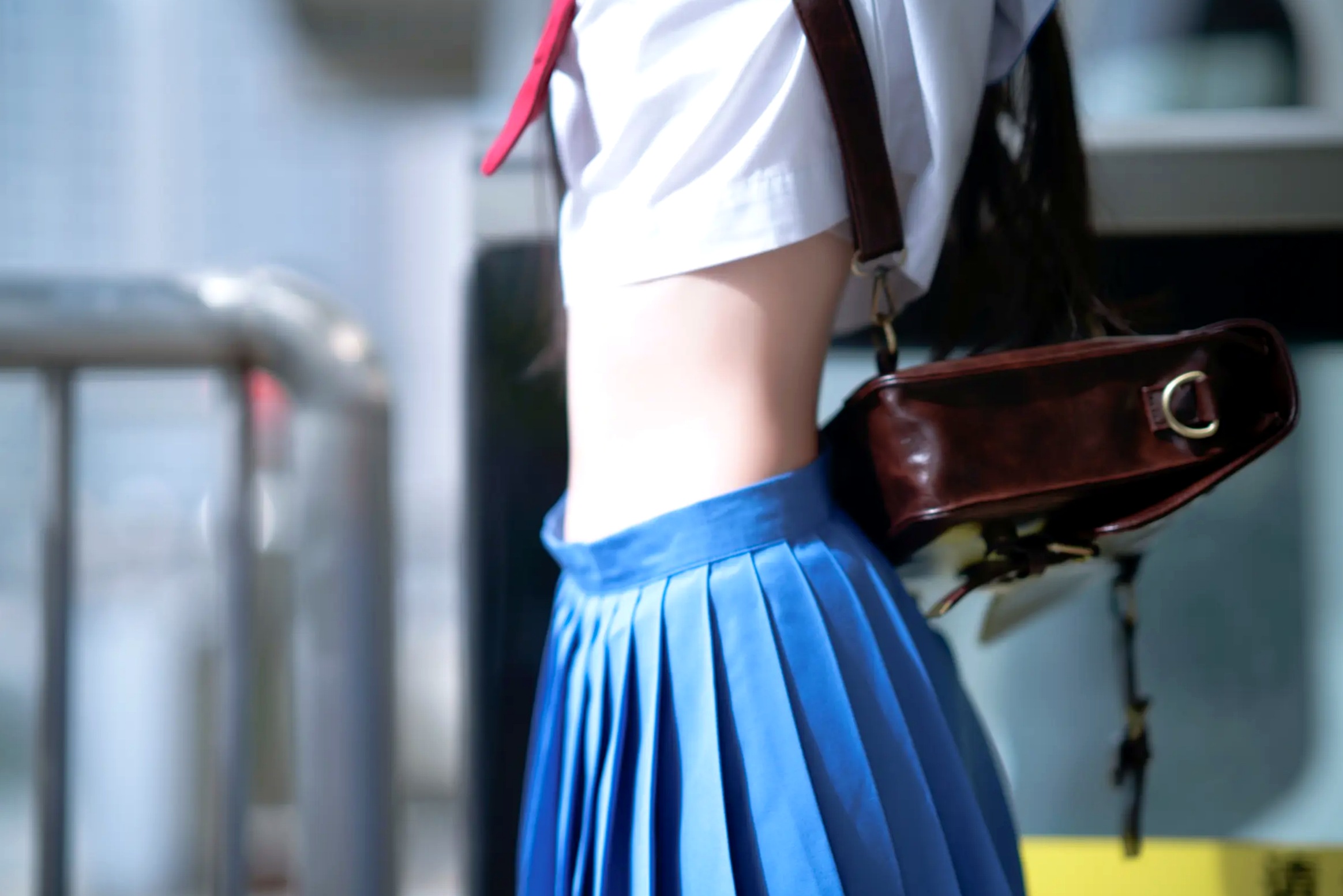 Gallery - 桜桃喵 - 地铁JK水手服校服少女，清纯可爱校园风写真，都市地铁里的青春初恋感 [33P]校服制服清纯萌系街拍 女神私房照_秀色女神 - image 9