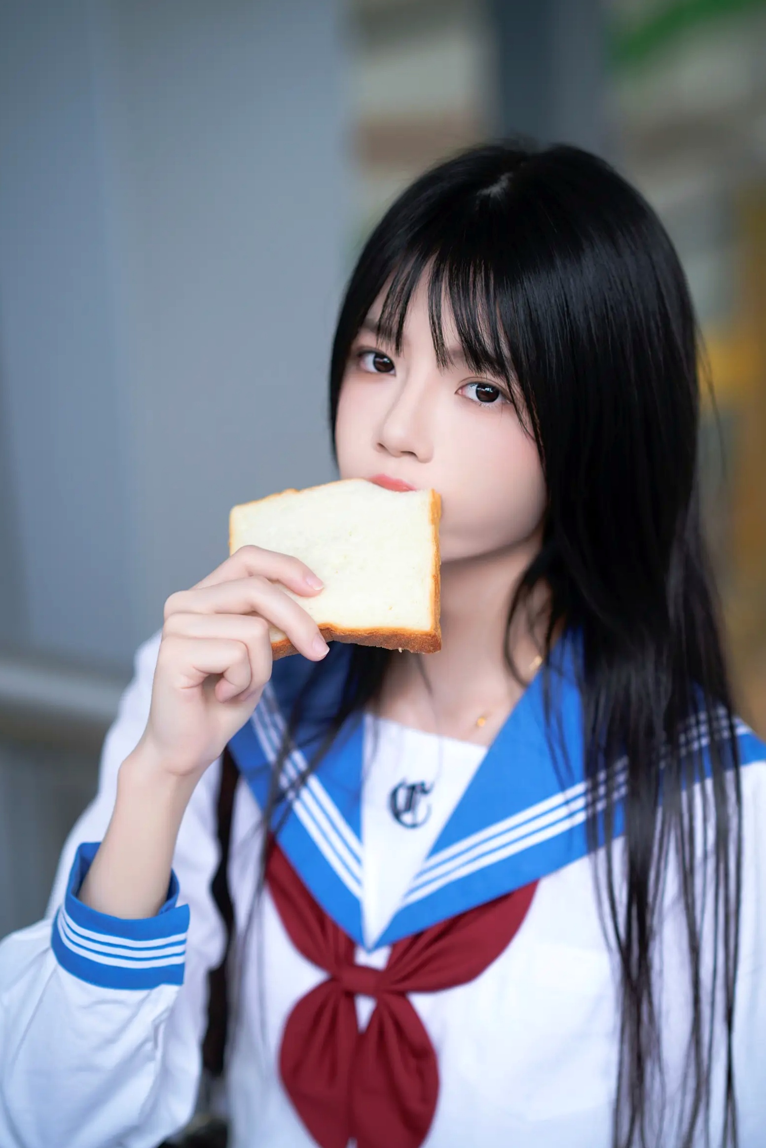 Gallery - 桜桃喵 - 地铁JK水手服校服少女，清纯可爱校园风写真，都市地铁里的青春初恋感 [33P]校服制服清纯萌系街拍 女神私房照_秀色女神 - image 15