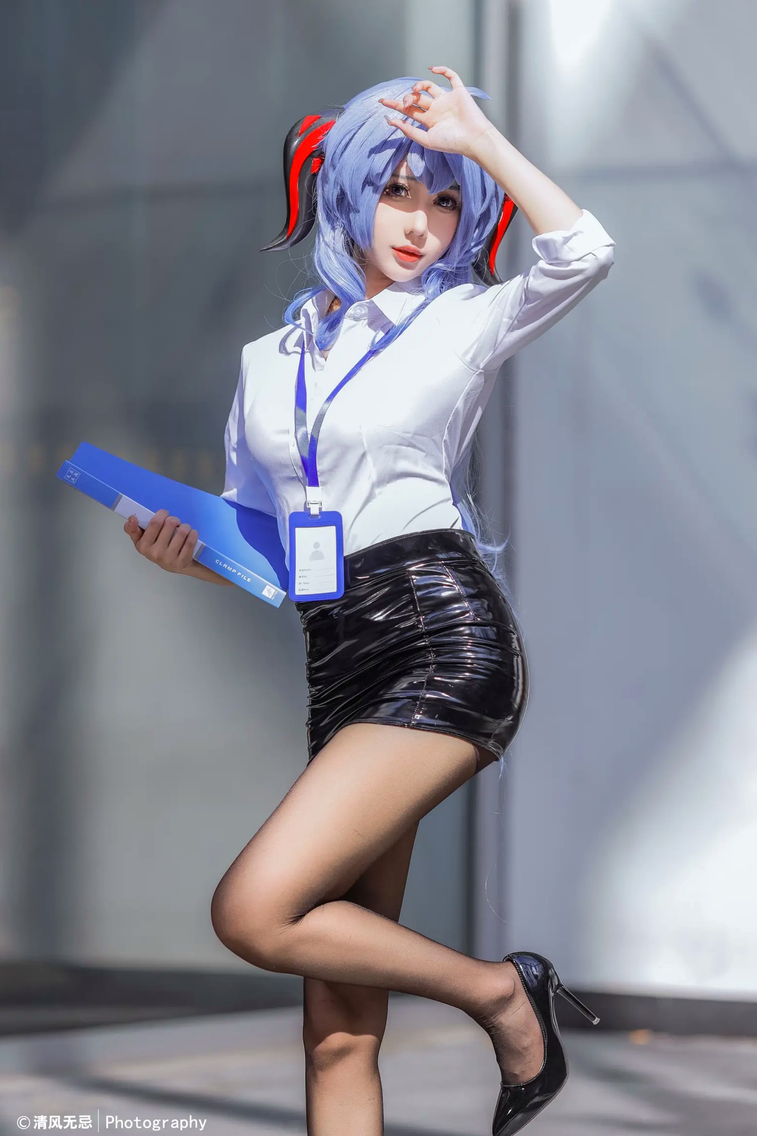 Gallery - 仙女月 - 原神甘雨OL职场风，干练白衬衫搭配修长丝袜，极品颜值cosplay写真角色扮演黑丝制服气质美腿 女神私房照_秀色女神 - image 5