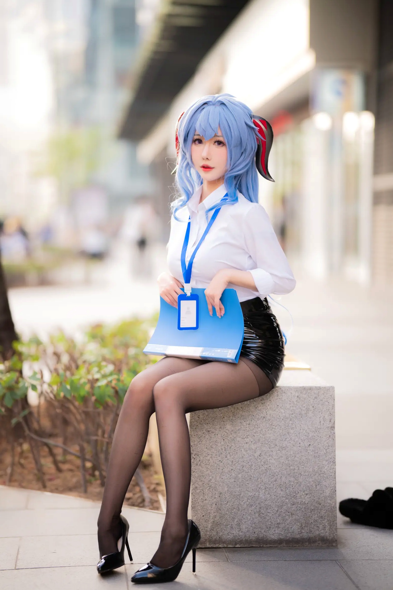 Gallery - 仙女月 - 原神甘雨OL职场风，干练白衬衫搭配修长丝袜，极品颜值cosplay写真角色扮演黑丝制服气质美腿 女神私房照_秀色女神 - image 14