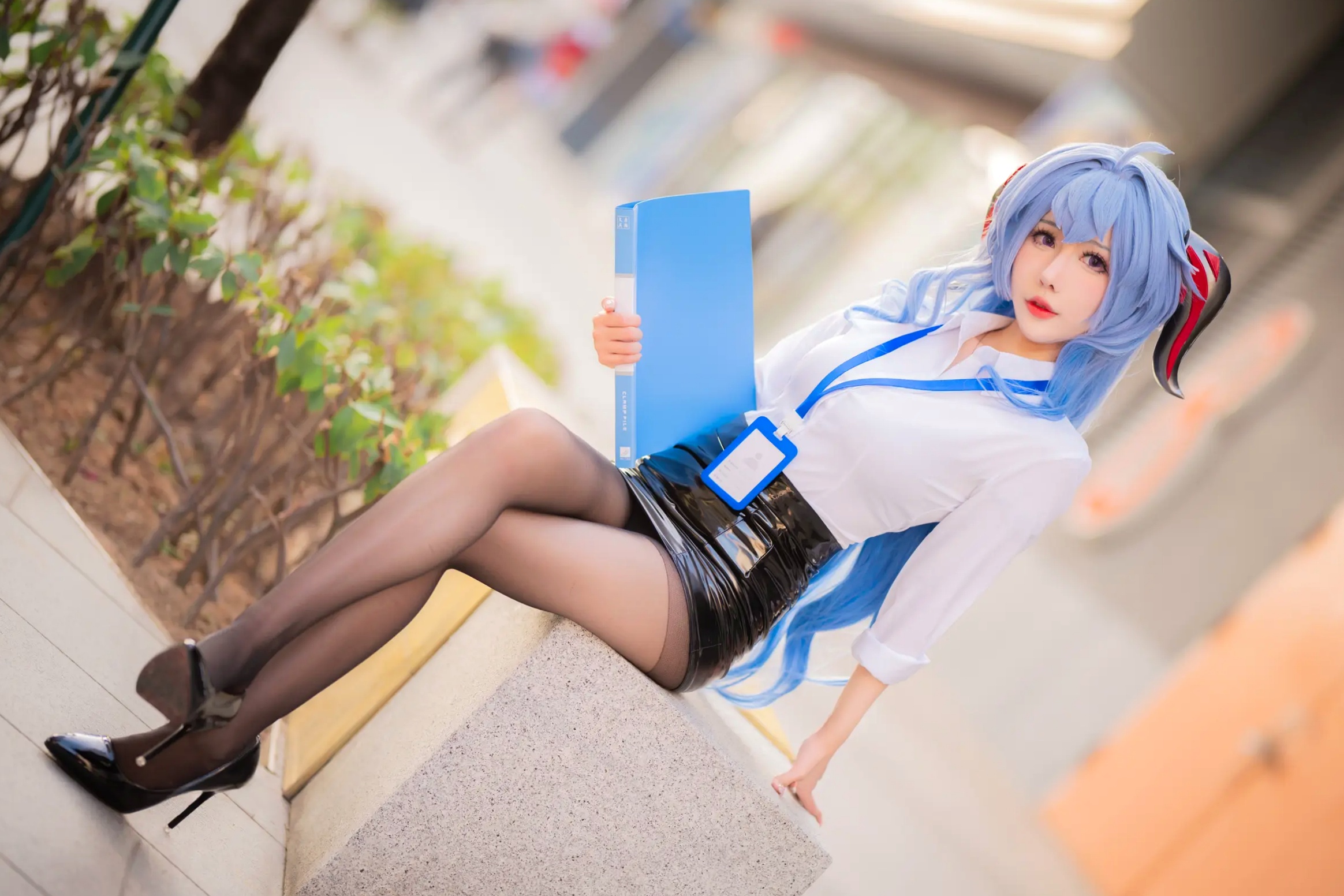 Gallery - 仙女月 - 原神甘雨OL职场风，干练白衬衫搭配修长丝袜，极品颜值cosplay写真角色扮演黑丝制服气质美腿 女神私房照_秀色女神 - image 16