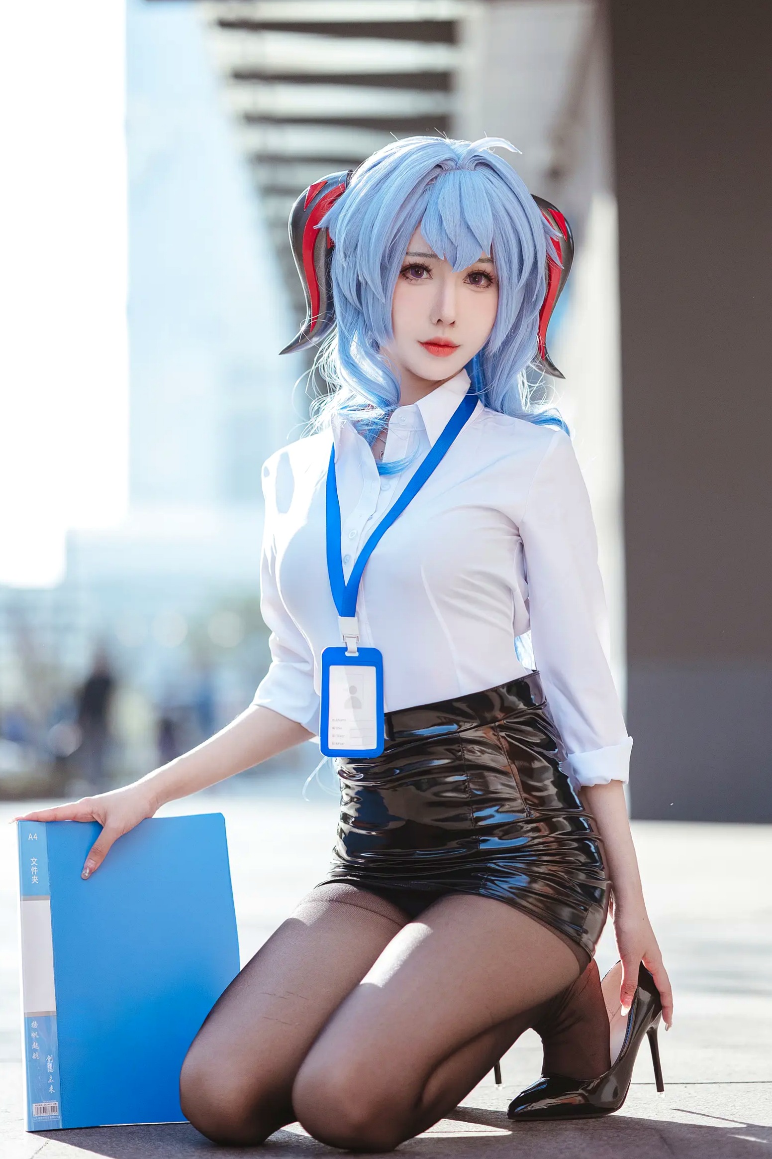 Gallery - 仙女月 - 原神甘雨OL职场风，干练白衬衫搭配修长丝袜，极品颜值cosplay写真角色扮演黑丝制服气质美腿 女神私房照_秀色女神 - image 21