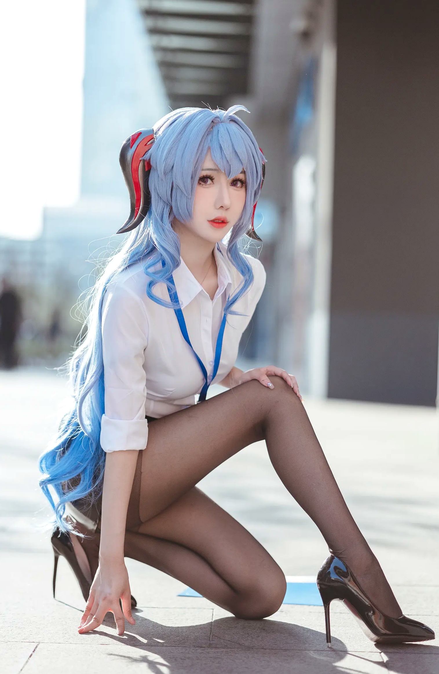 Gallery - 仙女月 - 原神甘雨OL职场风，干练白衬衫搭配修长丝袜，极品颜值cosplay写真角色扮演黑丝制服气质美腿 女神私房照_秀色女神 - image 24