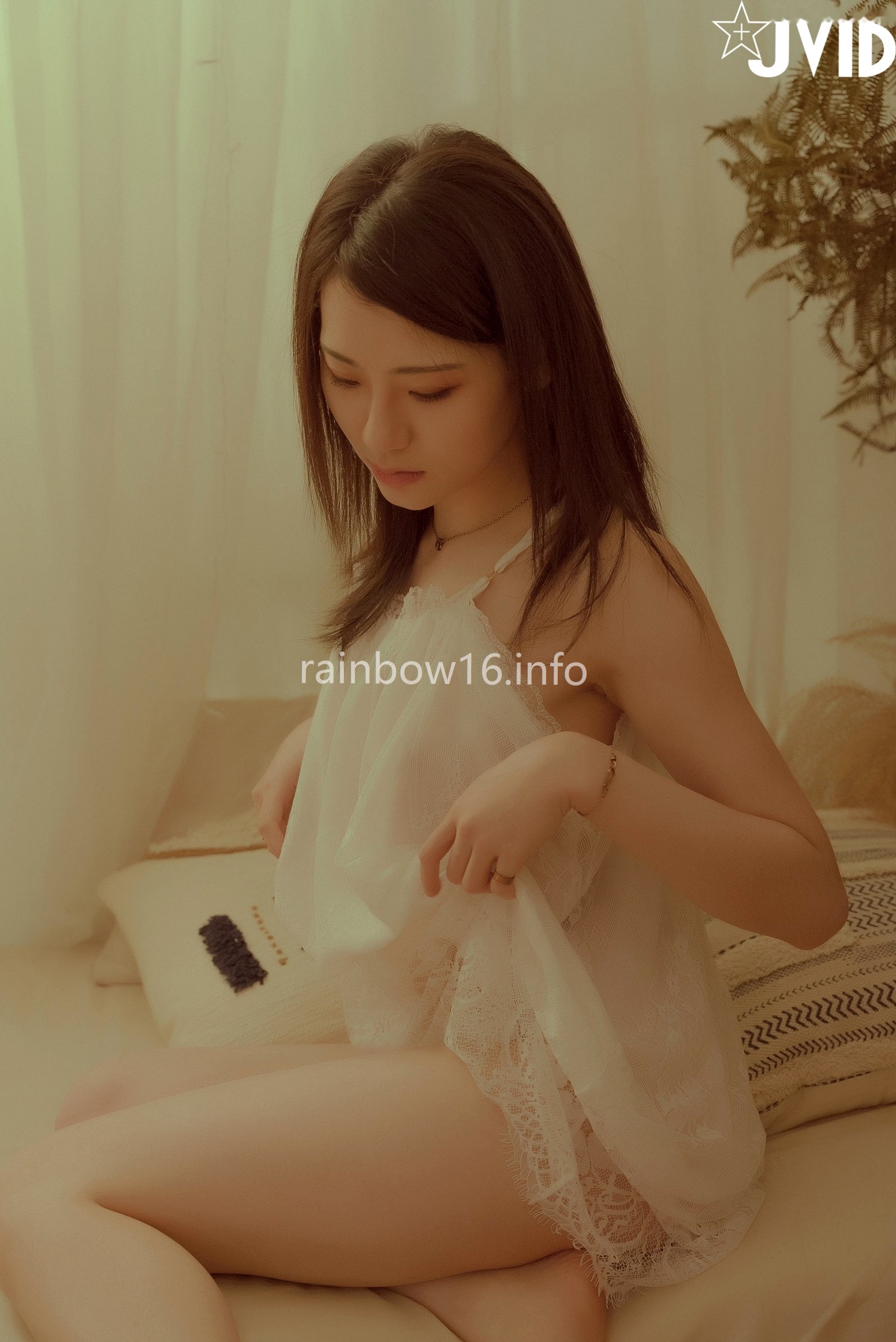 Gallery - JVID-阿黎-最初的小美好：治愈系室内私房写真，白色蕾丝内衣尽显纯欲诱惑，展现绝美身材与清纯气质JVID性感诱惑私房照治愈系白嫩 女神私房照_秀色女神 - image 28