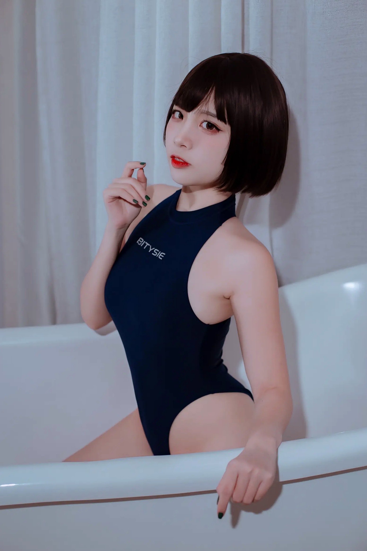 Gallery - 二佐Nisa - 浴室私房竞泳连体泳衣高叉诱惑写真 [40P]性感诱惑浴室私房照美腿 女神私房照_秀色女神 - image 14