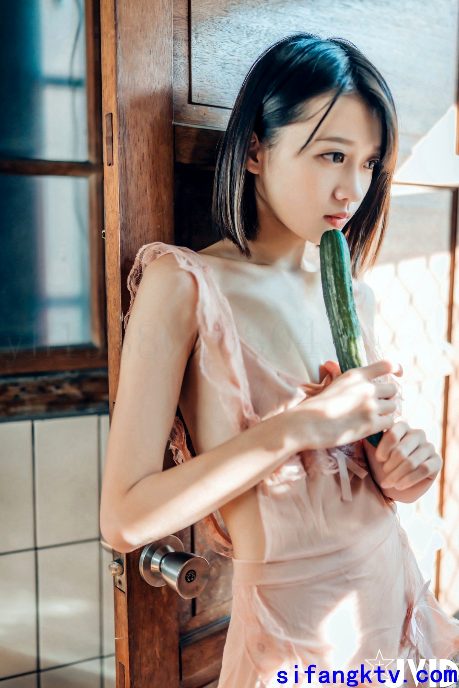 Gallery - JVID妍妍-日系私房居家写真-裸体厨娘女体盛宴-清纯短发唯美诱惑-2021.05.09JVID私房照居家诱惑大尺度性感 女神私房照_秀色女神 - image 125