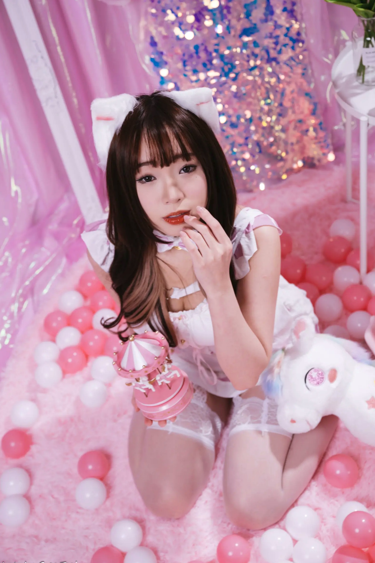 Gallery - 《娃娃 - 可爱女仆梦幻粉色系主题，软萌猫耳少女与独角兽的甜美私房写真 [146P]》萌系女仆治愈系私房照角色扮演 女神私房照_秀色女神 - image 34