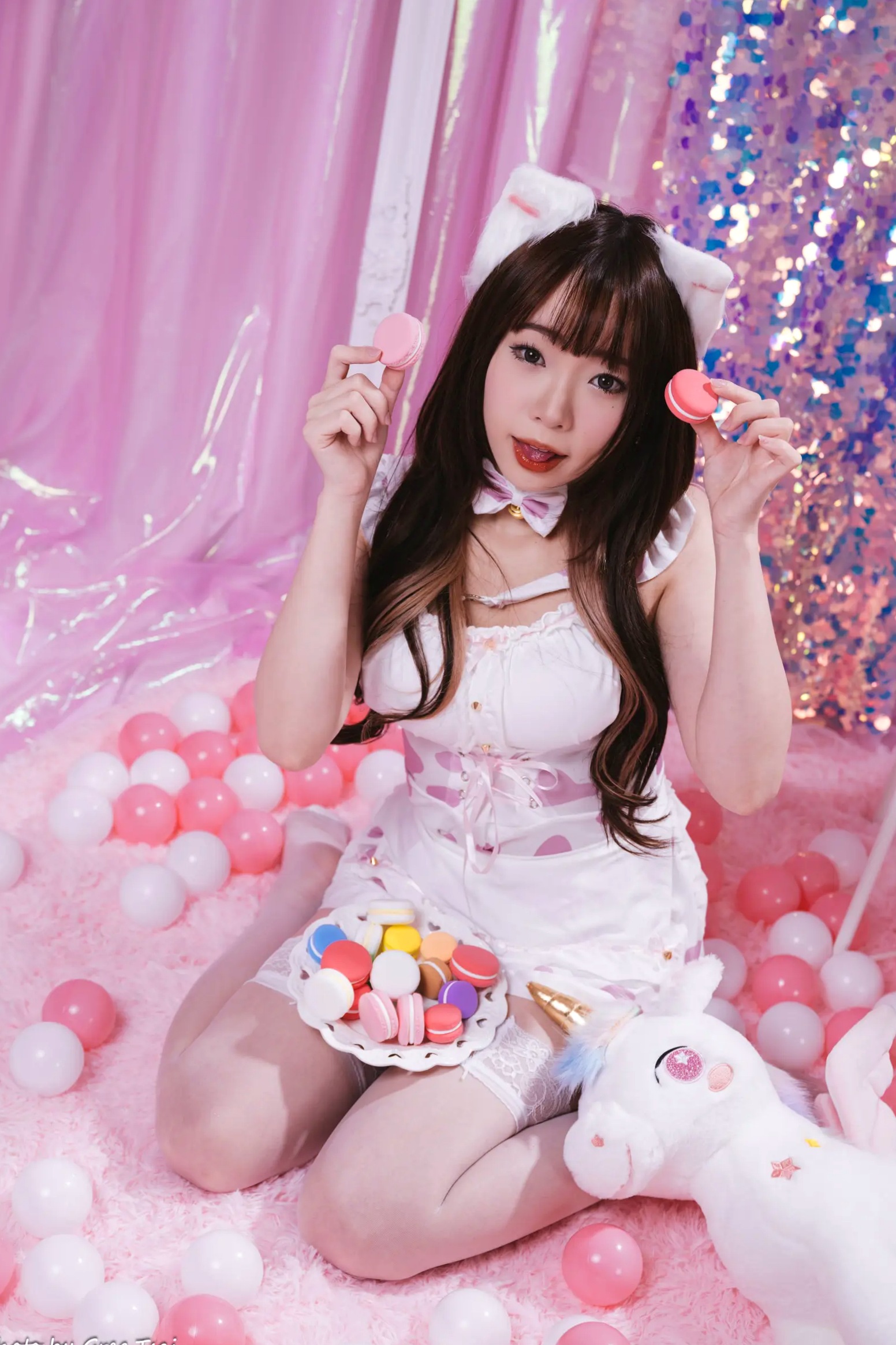 Gallery - 《娃娃 - 可爱女仆梦幻粉色系主题，软萌猫耳少女与独角兽的甜美私房写真 [146P]》萌系女仆治愈系私房照角色扮演 女神私房照_秀色女神 - image 50
