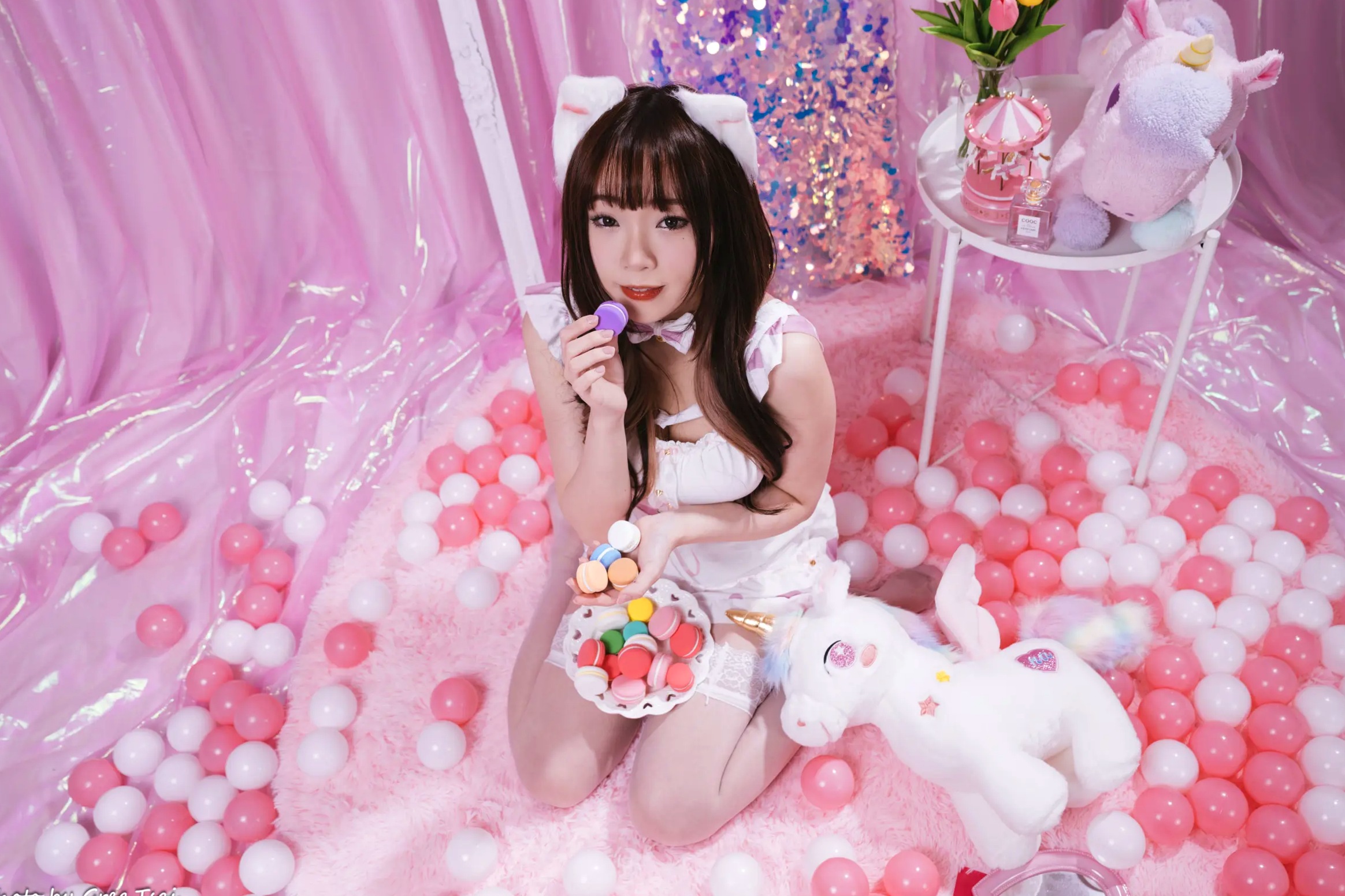 Gallery - 《娃娃 - 可爱女仆梦幻粉色系主题，软萌猫耳少女与独角兽的甜美私房写真 [146P]》萌系女仆治愈系私房照角色扮演 女神私房照_秀色女神 - image 55