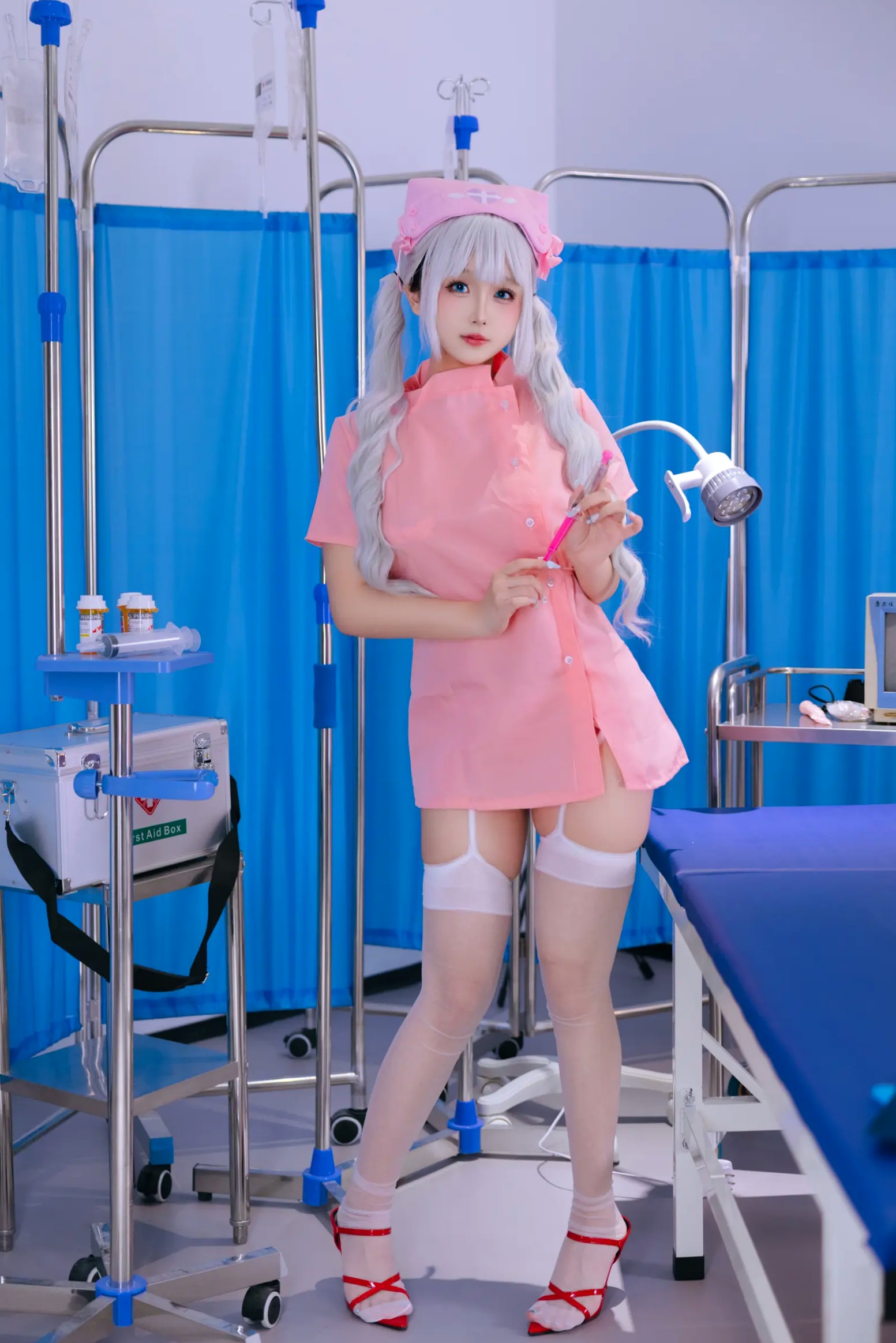 Gallery - Cosplay日奈娇 - 爱心护理 粉嫩护士装大尺度私房写真 [180P]角色扮演护士诱惑大尺度私房照 女神私房照_秀色女神 - image 52