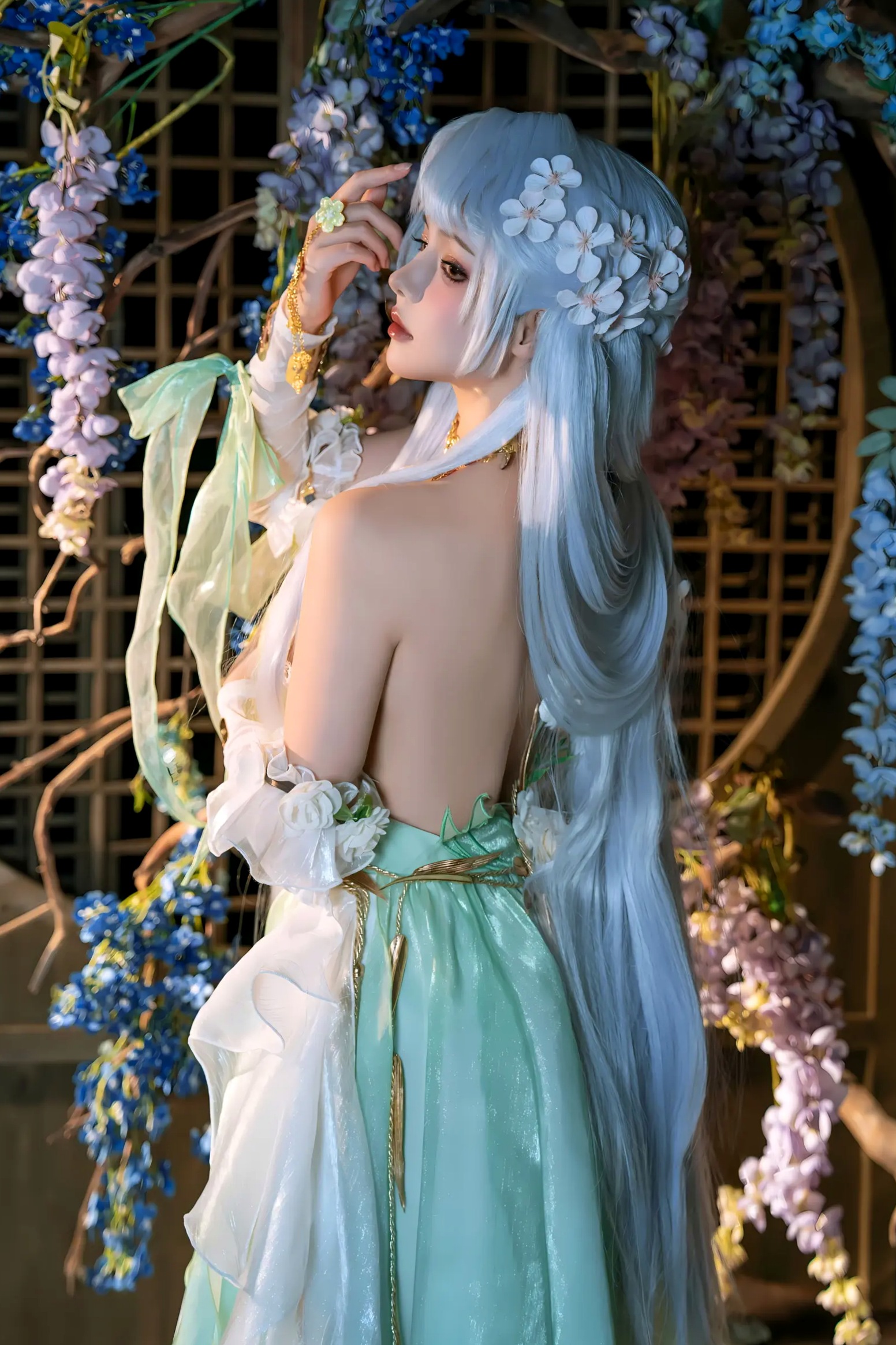 Gallery - 七月喵子 - 殷紫萍古风cos私房鉴赏，极致诱惑花海梦幻大尺度写真 [55P]角色扮演私房照大尺度性感气质 女神私房照_秀色女神 - image 24