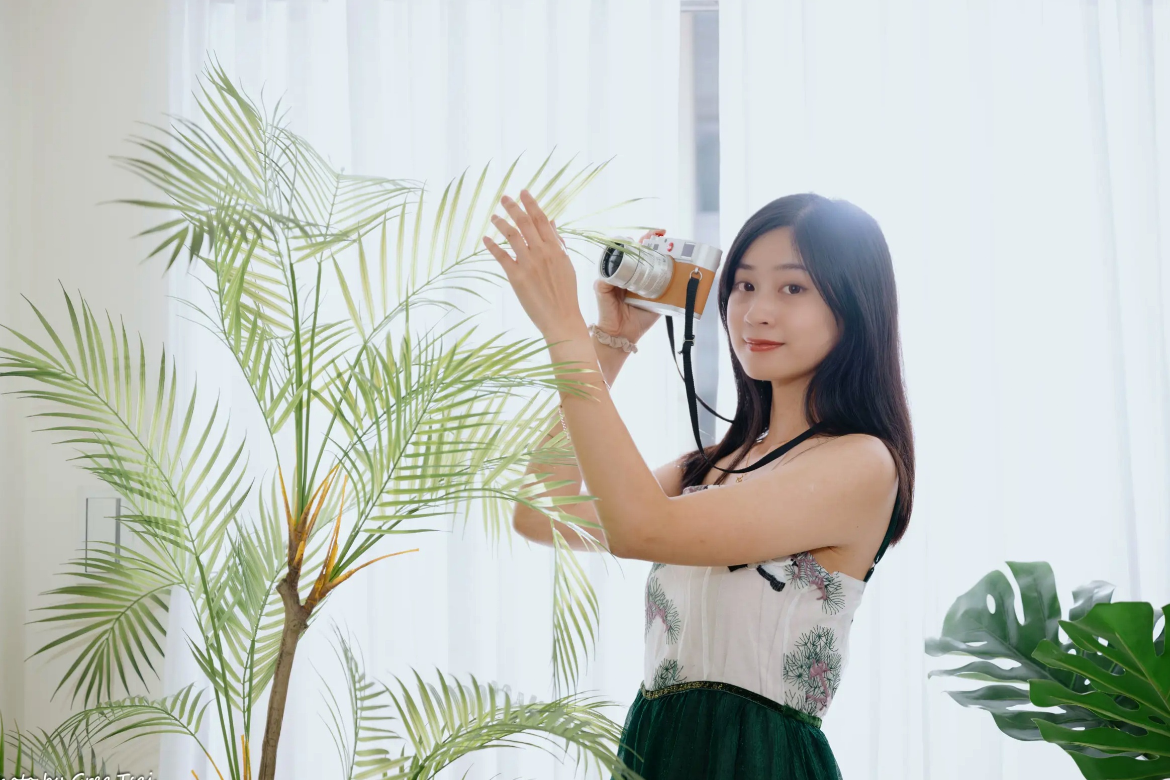 Gallery - 若颖 - 森系吊带长裙写真，清新治愈氧气少女，唯美私房摄影清新气质治愈系私房照 女神私房照_秀色女神 - image 100