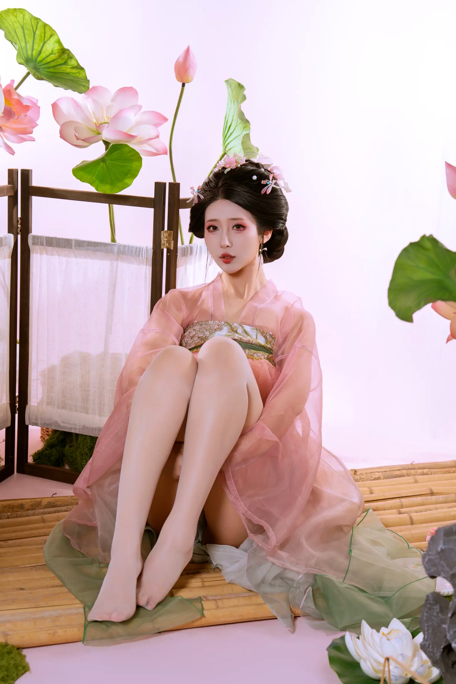 Gallery - 云溪溪 - 奶桃桃《采莲》古风创意私房照，荷塘仙子极致诱惑，唯美绝色视觉大片私房照性感诱惑丝袜 女神私房照_秀色女神 - image 14