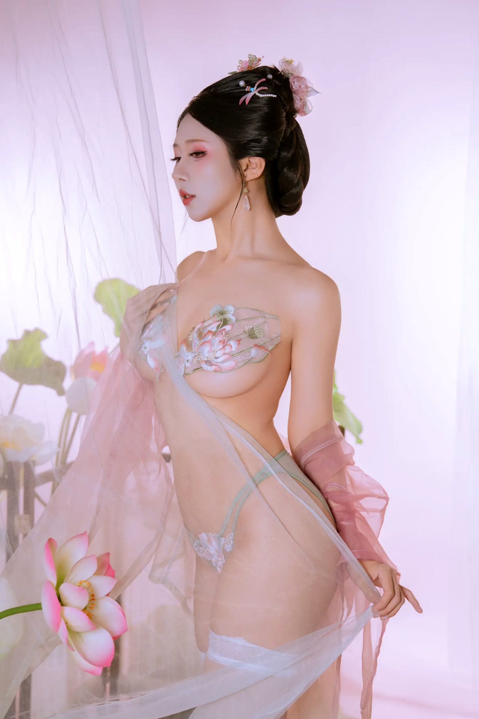 Gallery - 云溪溪 - 奶桃桃《采莲》古风创意私房照，荷塘仙子极致诱惑，唯美绝色视觉大片私房照性感诱惑丝袜 女神私房照_秀色女神 - image 78