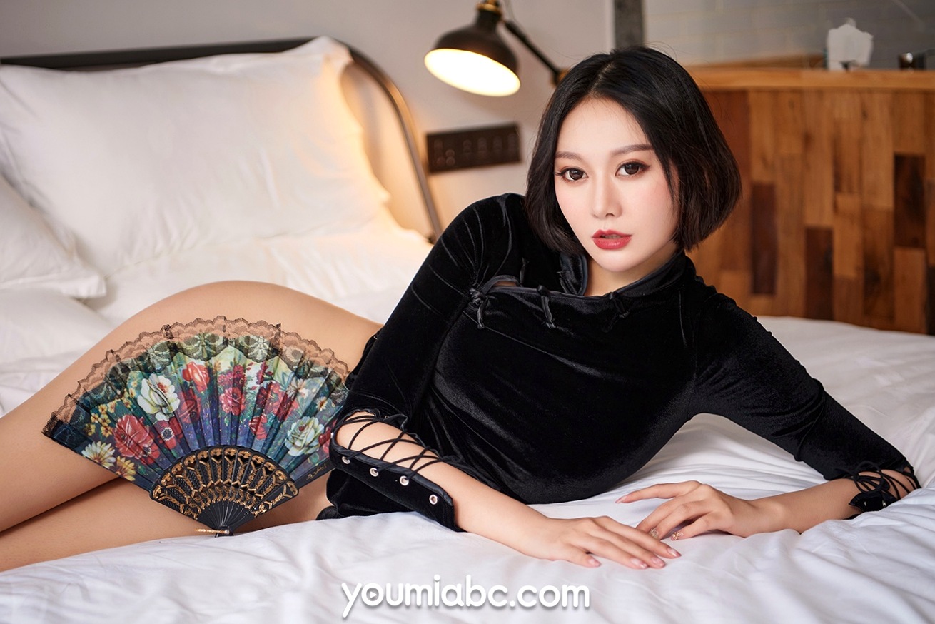 Gallery - YouMi尤蜜-2019.10.08-艺轩-《丝情袜意》：红色吊带睡裙黑丝美腿，演绎极致私房诱惑与曼妙身材尤蜜荟 - Chiness Model 黑丝诱惑私房照美腿 女神私房照_秀色女神 - image 19