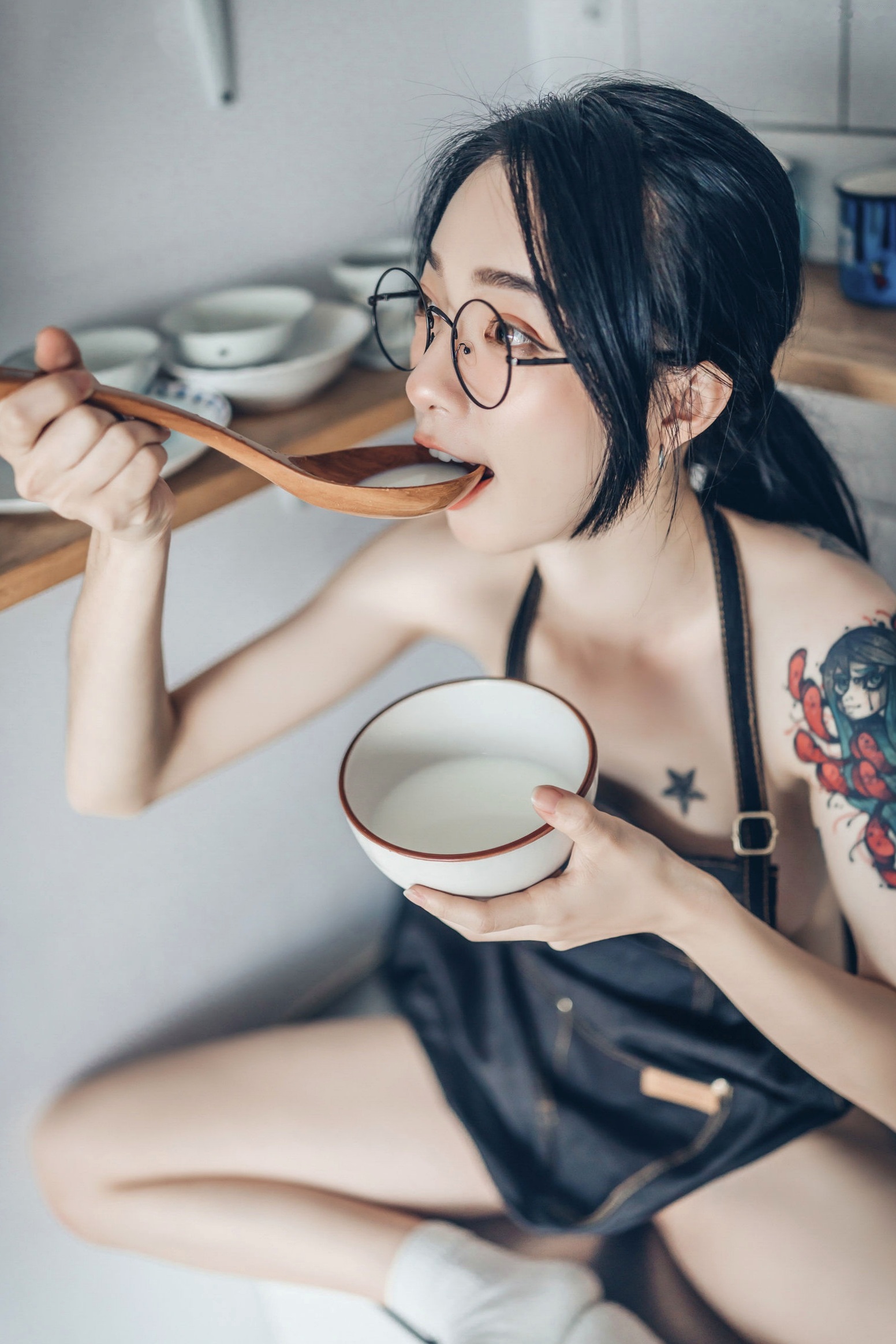 Gallery - JVID-辰辰、妍妍、飘飘：宅女与猫咪的同居生活，高颜值女神角色扮演，超大尺度猫娘私房写真，闺蜜互动极度诱惑，尽显白皙身材与缠绵风情角色扮演大尺度私房照诱惑JVID 女神私房照_秀色女神 - image 114