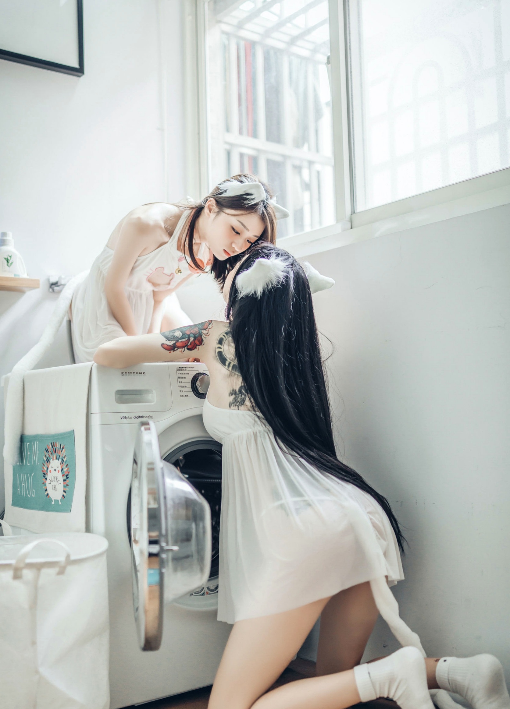 Gallery - JVID-辰辰、妍妍、飘飘：宅女与猫咪的同居生活，高颜值女神角色扮演，超大尺度猫娘私房写真，闺蜜互动极度诱惑，尽显白皙身材与缠绵风情角色扮演大尺度私房照诱惑JVID 女神私房照_秀色女神 - image 143