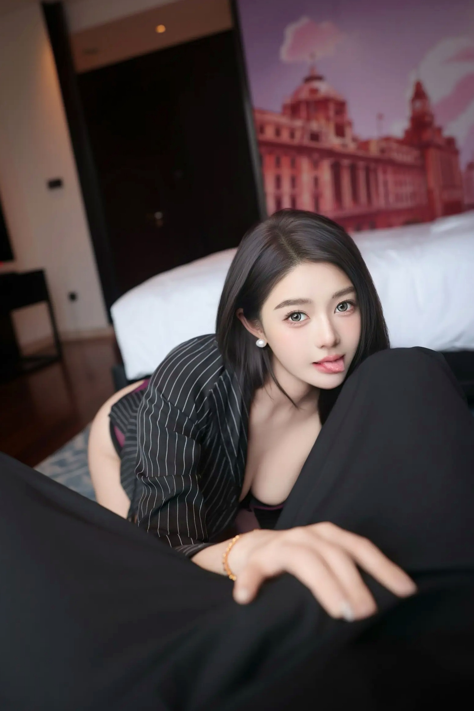 Gallery - 《Candy糖糖 - 紫色丝袜私房写真，性感蕾丝内衣配条纹西装，大尺度室内诱惑 [85P]》性感诱惑丝袜内衣私房照 女神私房照_秀色女神 - image 20