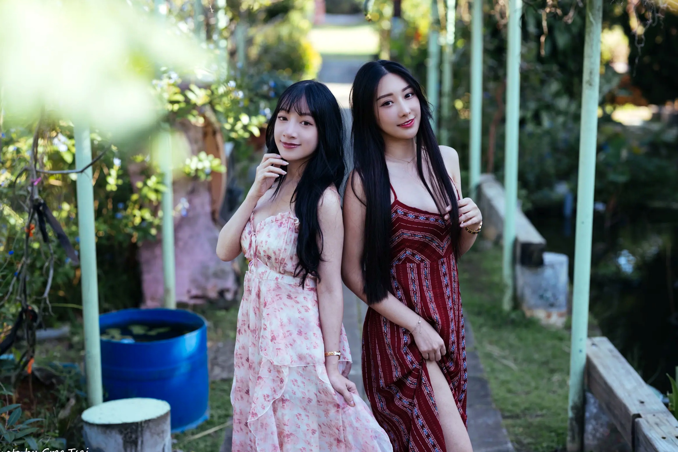 Gallery - 《轩颖小葵 - 桃园》户外清新写真，气质女神唯美秋千，自然风光下的迷人时刻[109P]户外气质清新治愈系女神 女神私房照_秀色女神 - image 11