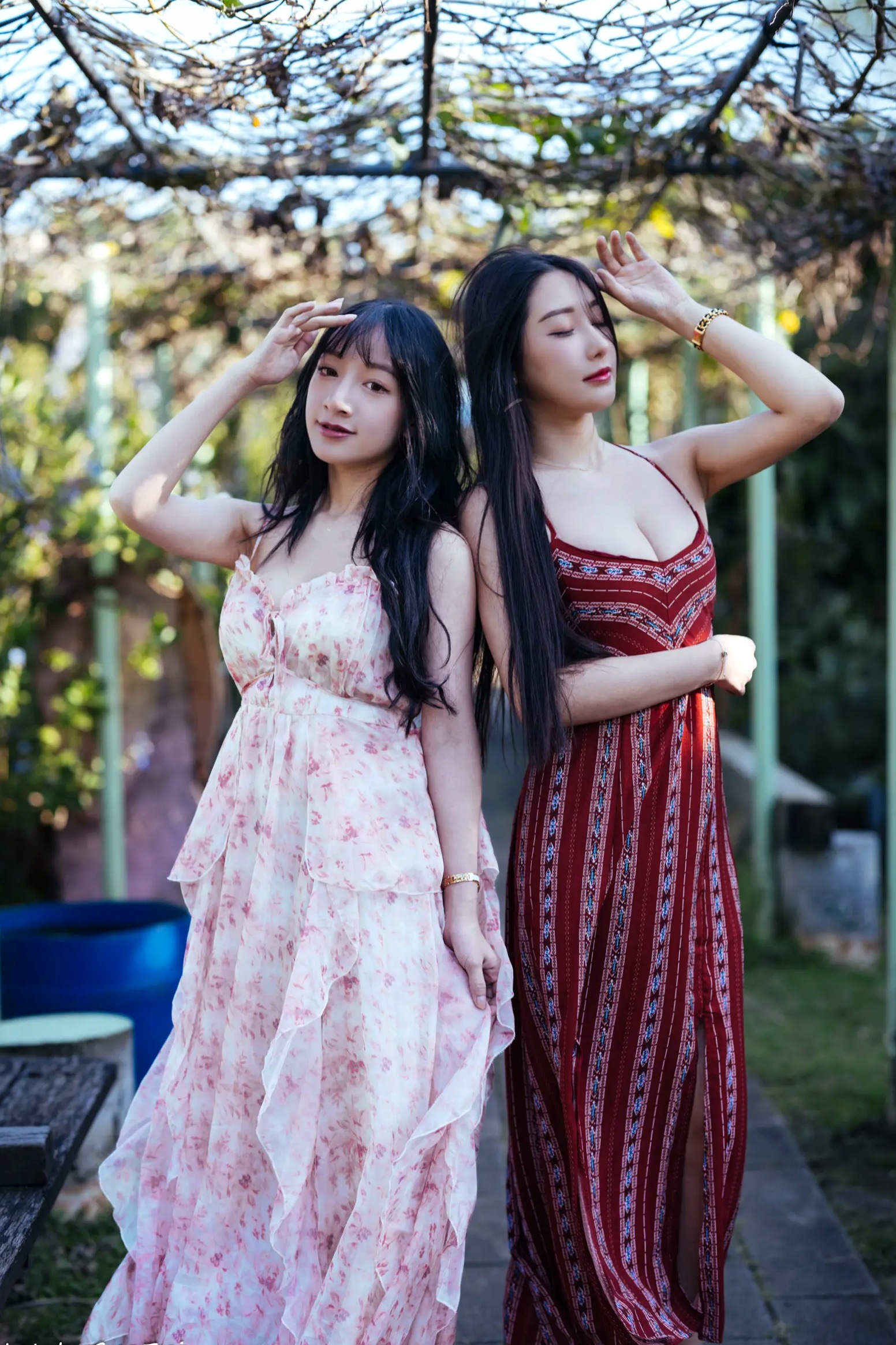Gallery - 《轩颖小葵 - 桃园》户外清新写真，气质女神唯美秋千，自然风光下的迷人时刻[109P]户外气质清新治愈系女神 女神私房照_秀色女神 - image 12