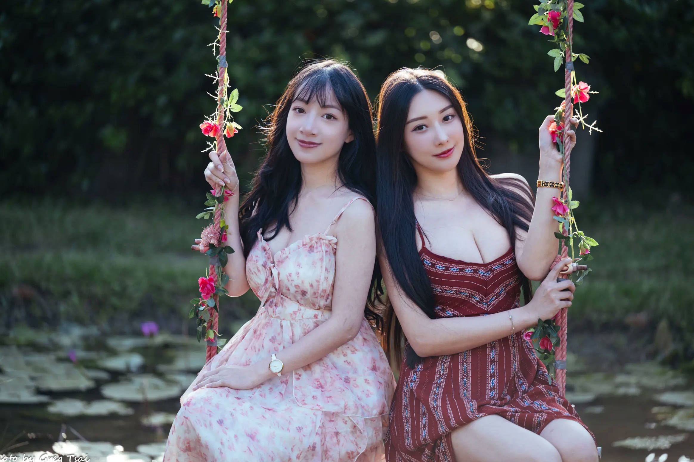 Gallery - 《轩颖小葵 - 桃园》户外清新写真，气质女神唯美秋千，自然风光下的迷人时刻[109P]户外气质清新治愈系女神 女神私房照_秀色女神 - image 22