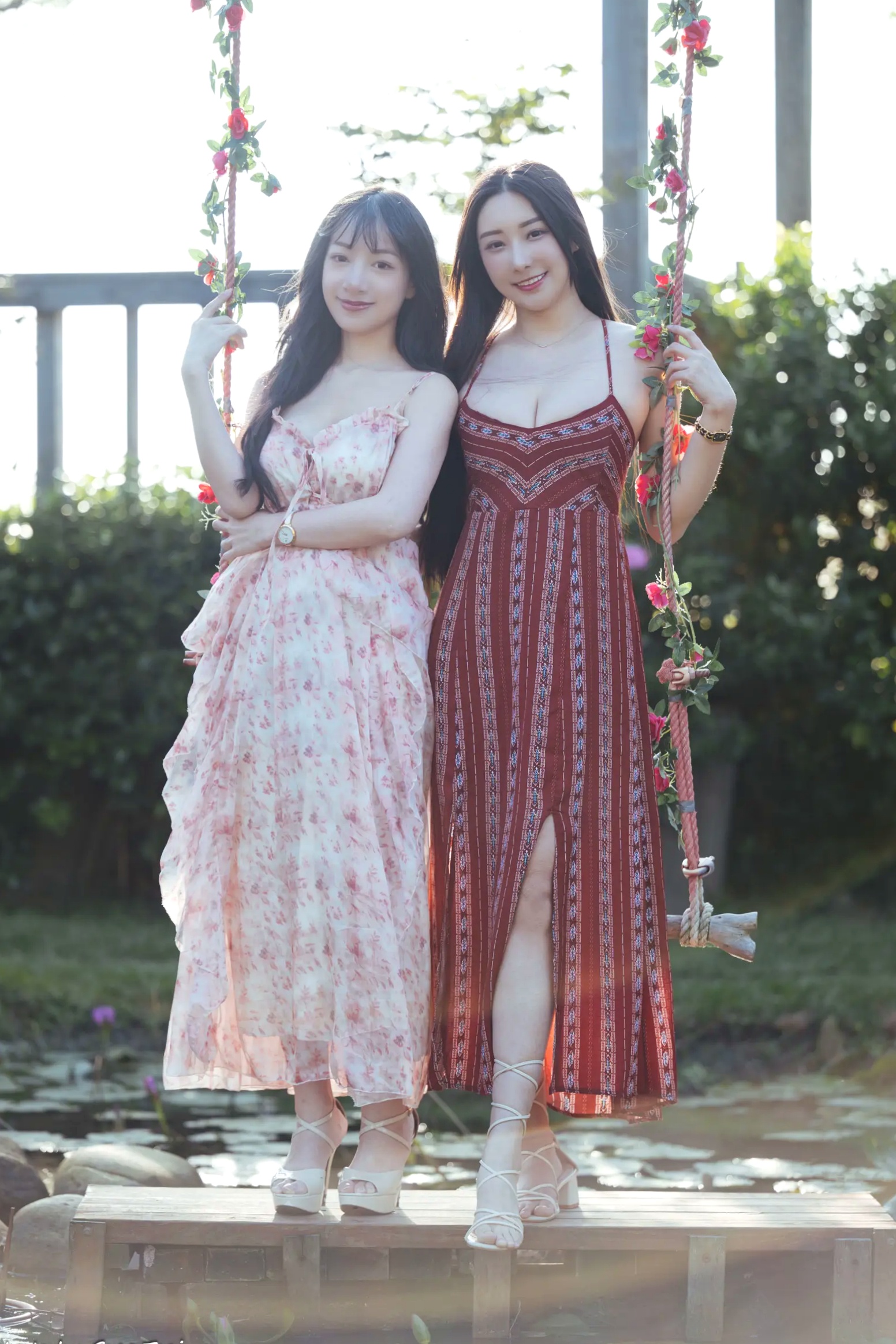 Gallery - 《轩颖小葵 - 桃园》户外清新写真，气质女神唯美秋千，自然风光下的迷人时刻[109P]户外气质清新治愈系女神 女神私房照_秀色女神 - image 26