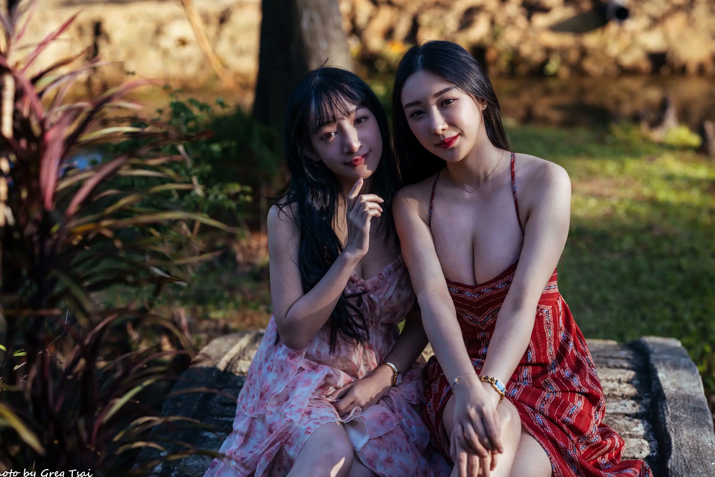 Gallery - 《轩颖小葵 - 桃园》户外清新写真，气质女神唯美秋千，自然风光下的迷人时刻[109P]户外气质清新治愈系女神 女神私房照_秀色女神 - image 38
