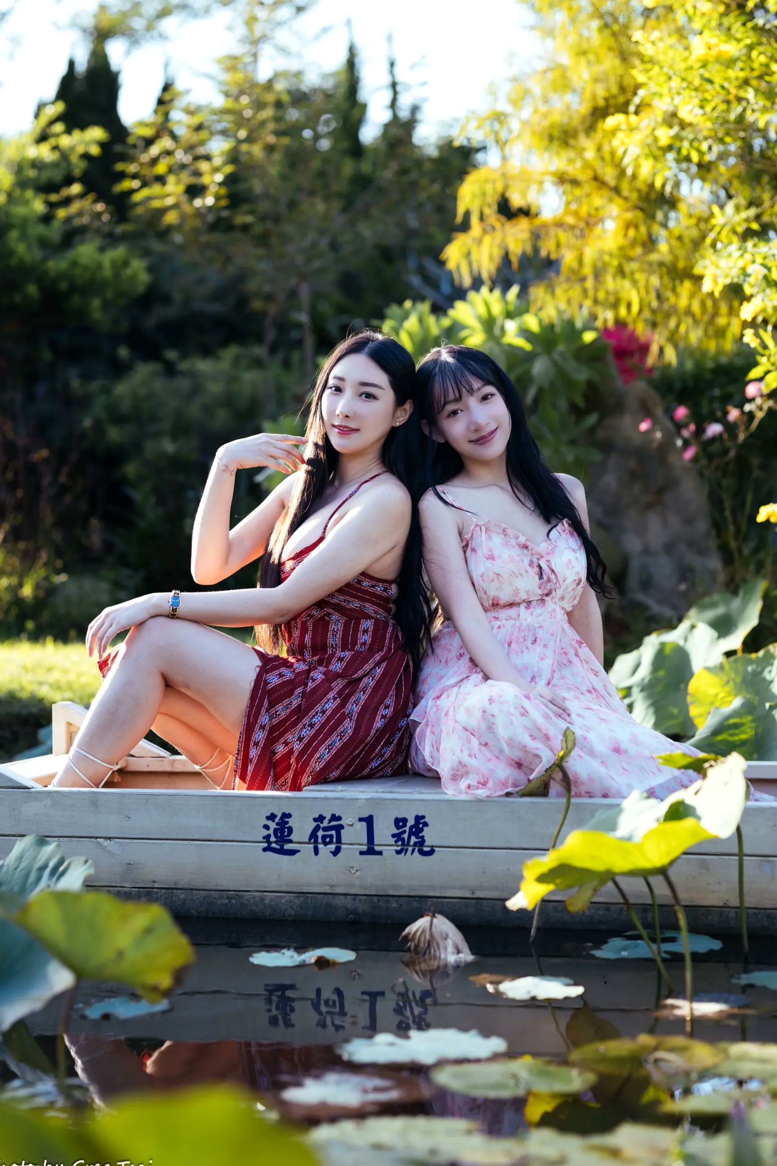 Gallery - 《轩颖小葵 - 桃园》户外清新写真，气质女神唯美秋千，自然风光下的迷人时刻[109P]户外气质清新治愈系女神 女神私房照_秀色女神 - image 39