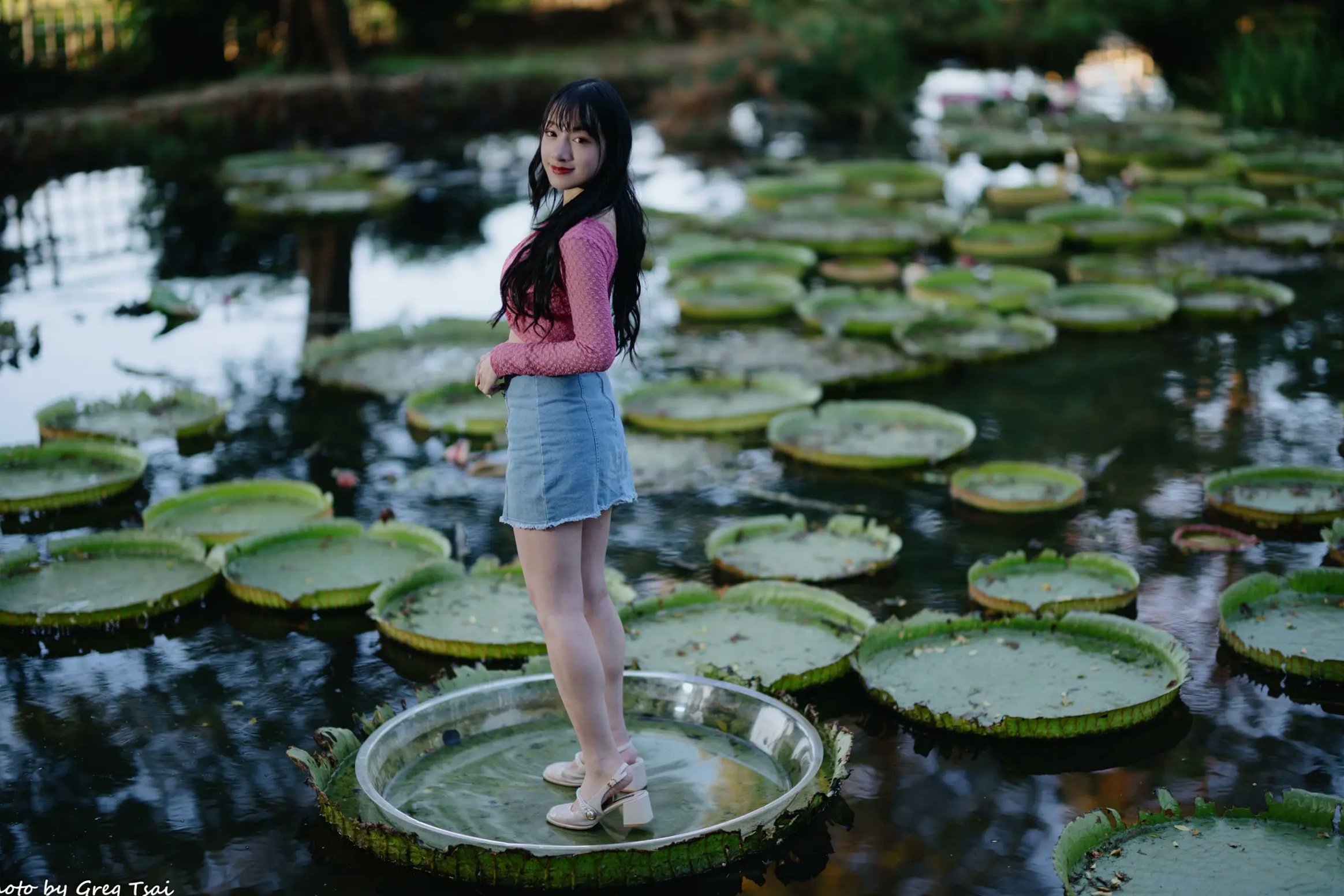 Gallery - 《轩颖小葵 - 桃园》户外清新写真，气质女神唯美秋千，自然风光下的迷人时刻[109P]户外气质清新治愈系女神 女神私房照_秀色女神 - image 63