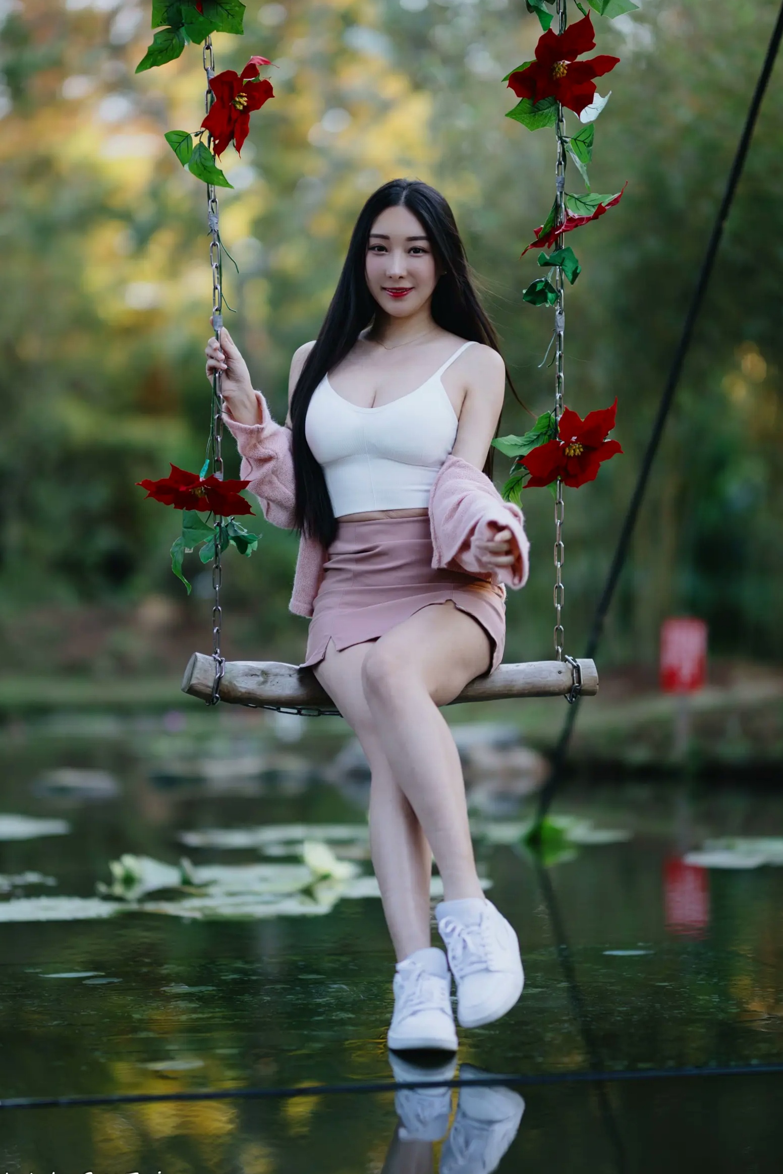 Gallery - 《轩颖小葵 - 桃园》户外清新写真，气质女神唯美秋千，自然风光下的迷人时刻[109P]户外气质清新治愈系女神 女神私房照_秀色女神 - image 66