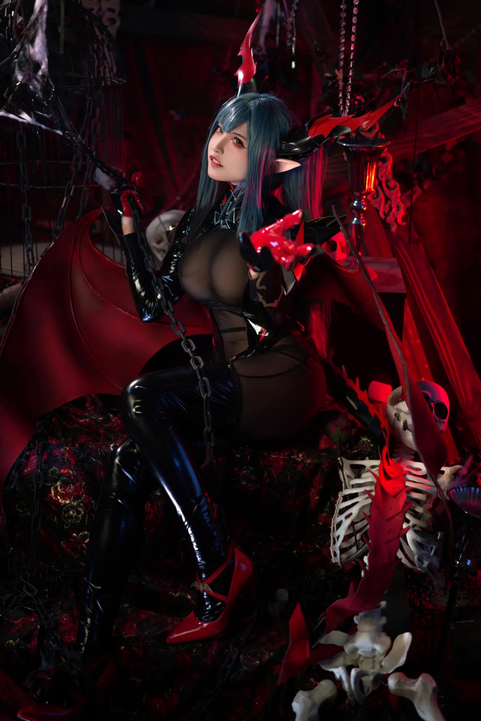 Gallery - 山崎雷纳 - 雷根斯堡：暗黑魔女Cosplay，魅魔漆皮造型极致诱惑与神秘美艳性感角色扮演诱惑大尺度 女神私房照_秀色女神 - image 12