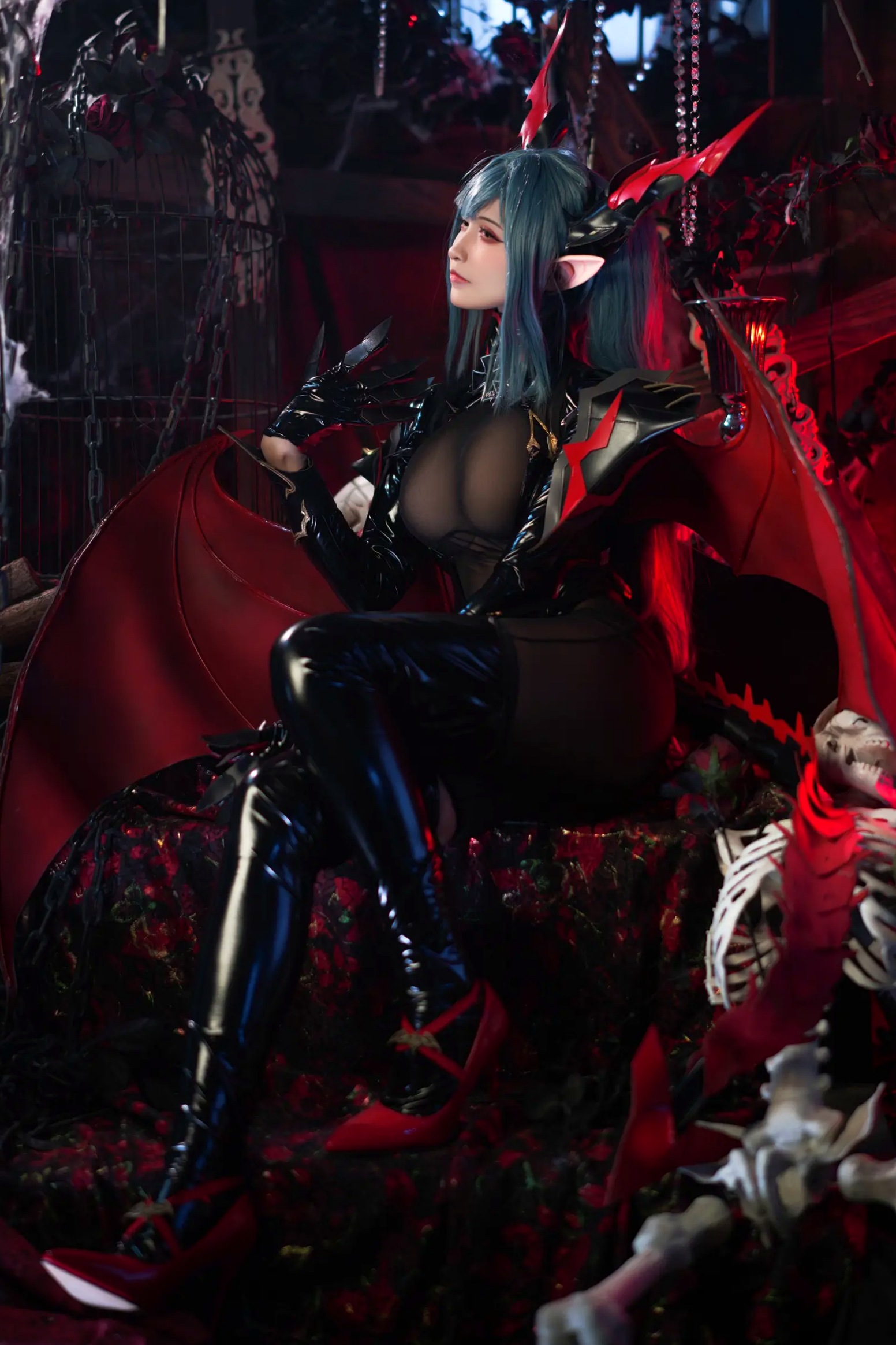 Gallery - 山崎雷纳 - 雷根斯堡：暗黑魔女Cosplay，魅魔漆皮造型极致诱惑与神秘美艳性感角色扮演诱惑大尺度 女神私房照_秀色女神 - image 13
