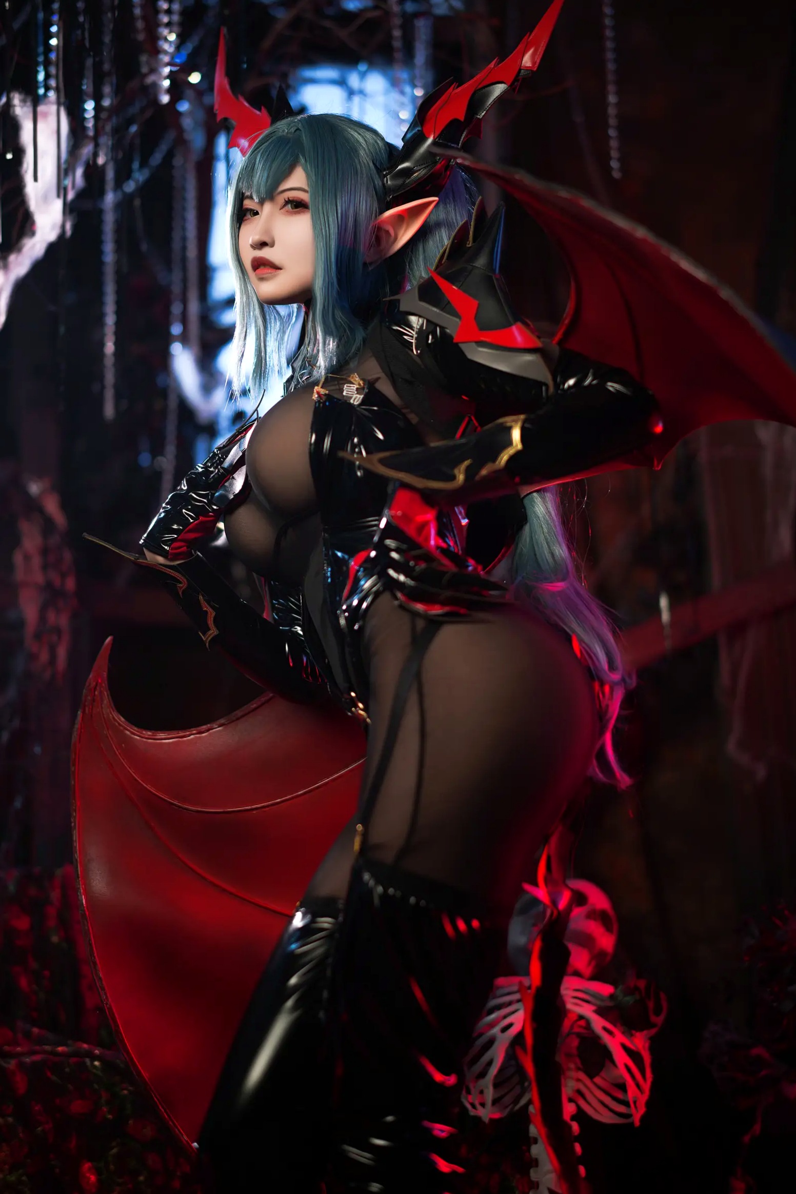 Gallery - 山崎雷纳 - 雷根斯堡：暗黑魔女Cosplay，魅魔漆皮造型极致诱惑与神秘美艳性感角色扮演诱惑大尺度 女神私房照_秀色女神 - image 14